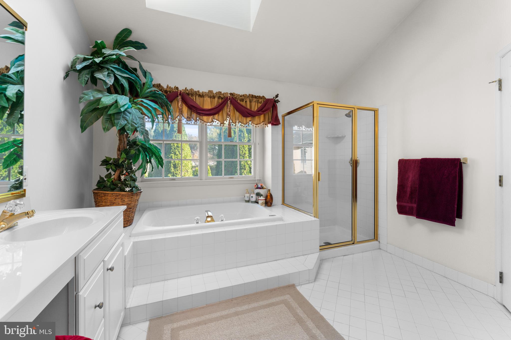 BROOKE MANOR - Residential