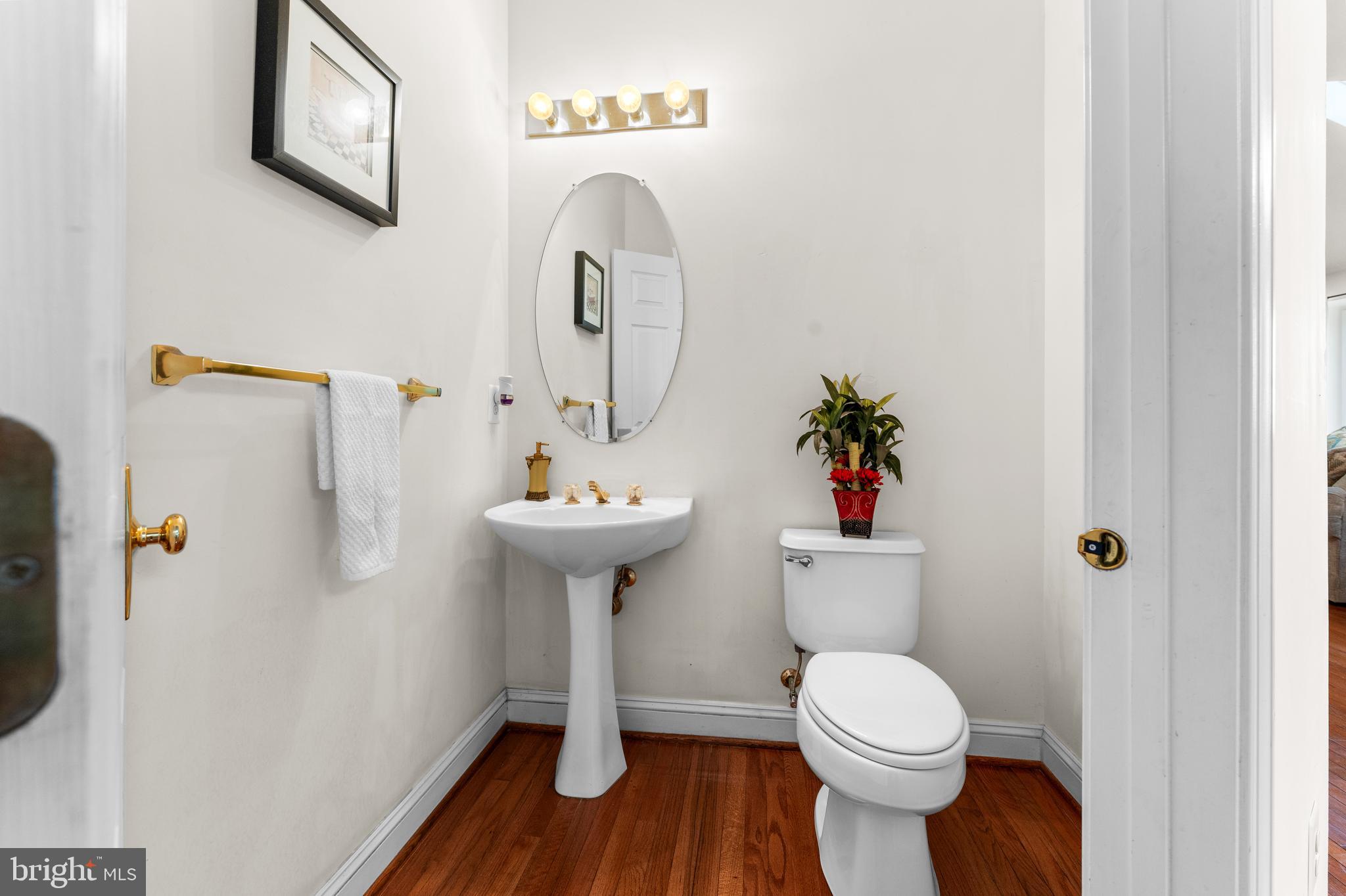 BROOKE MANOR - Residential