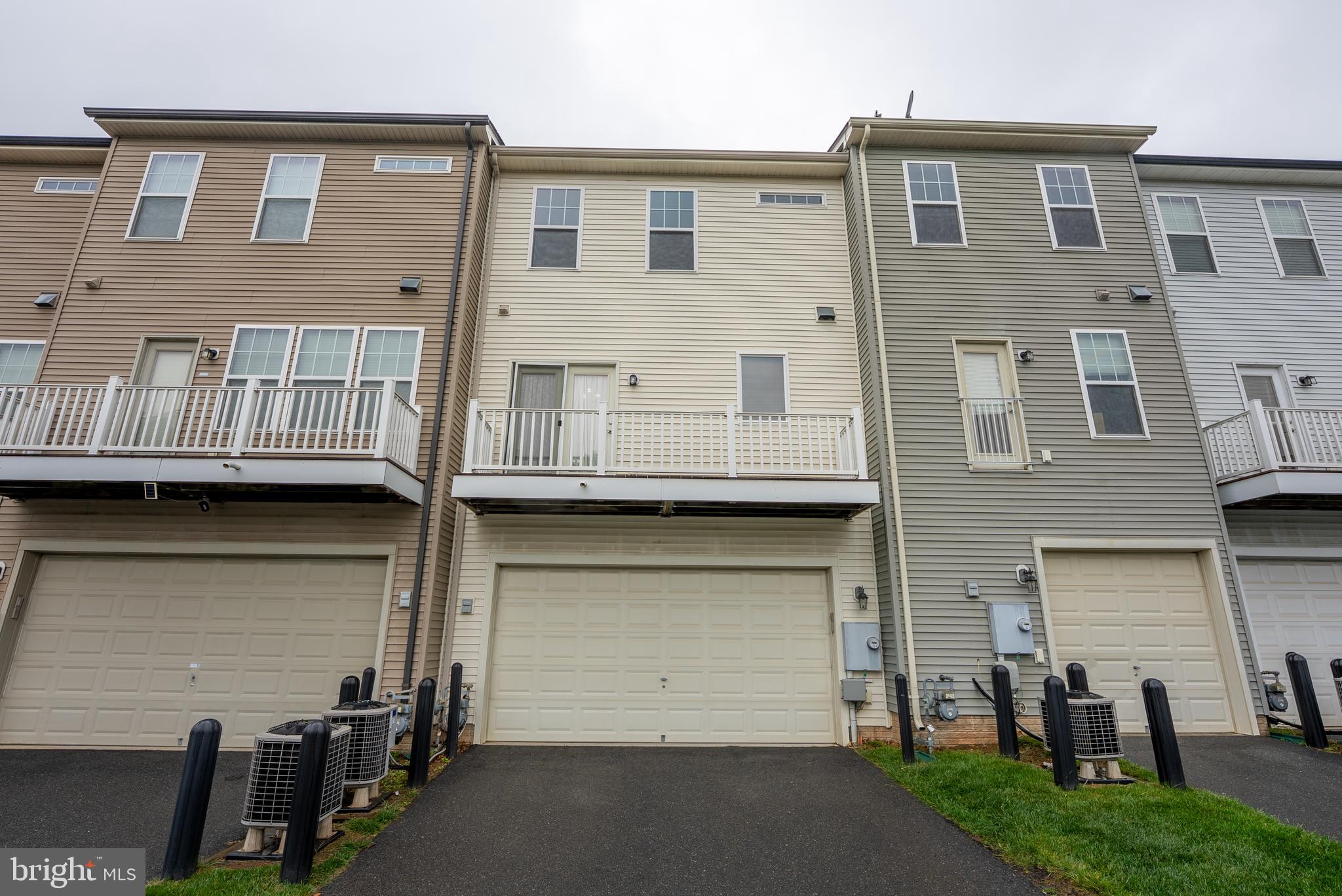 EAST GATE ONE - Residential Lease