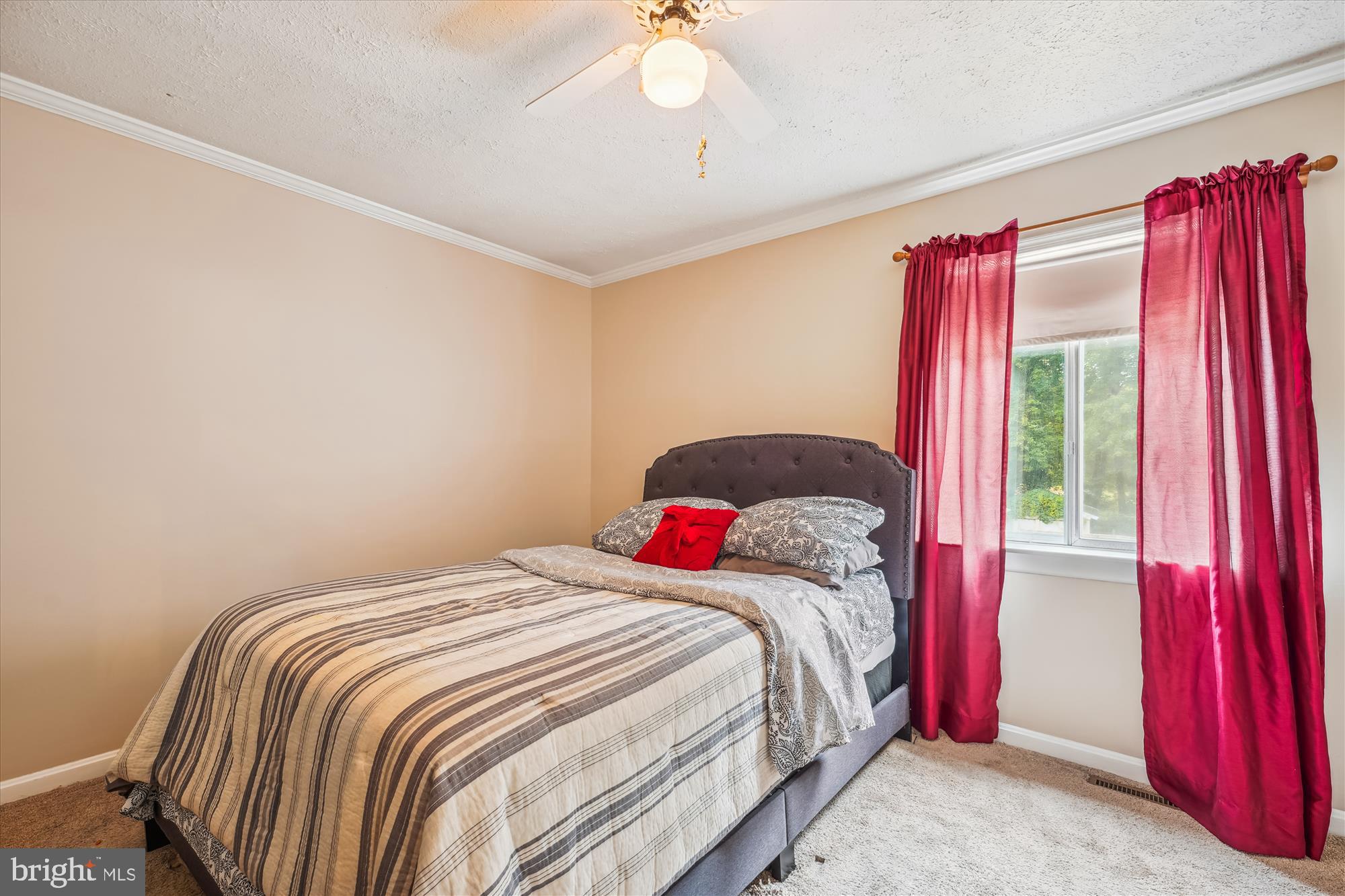 PINE HILL EST SUB - Residential