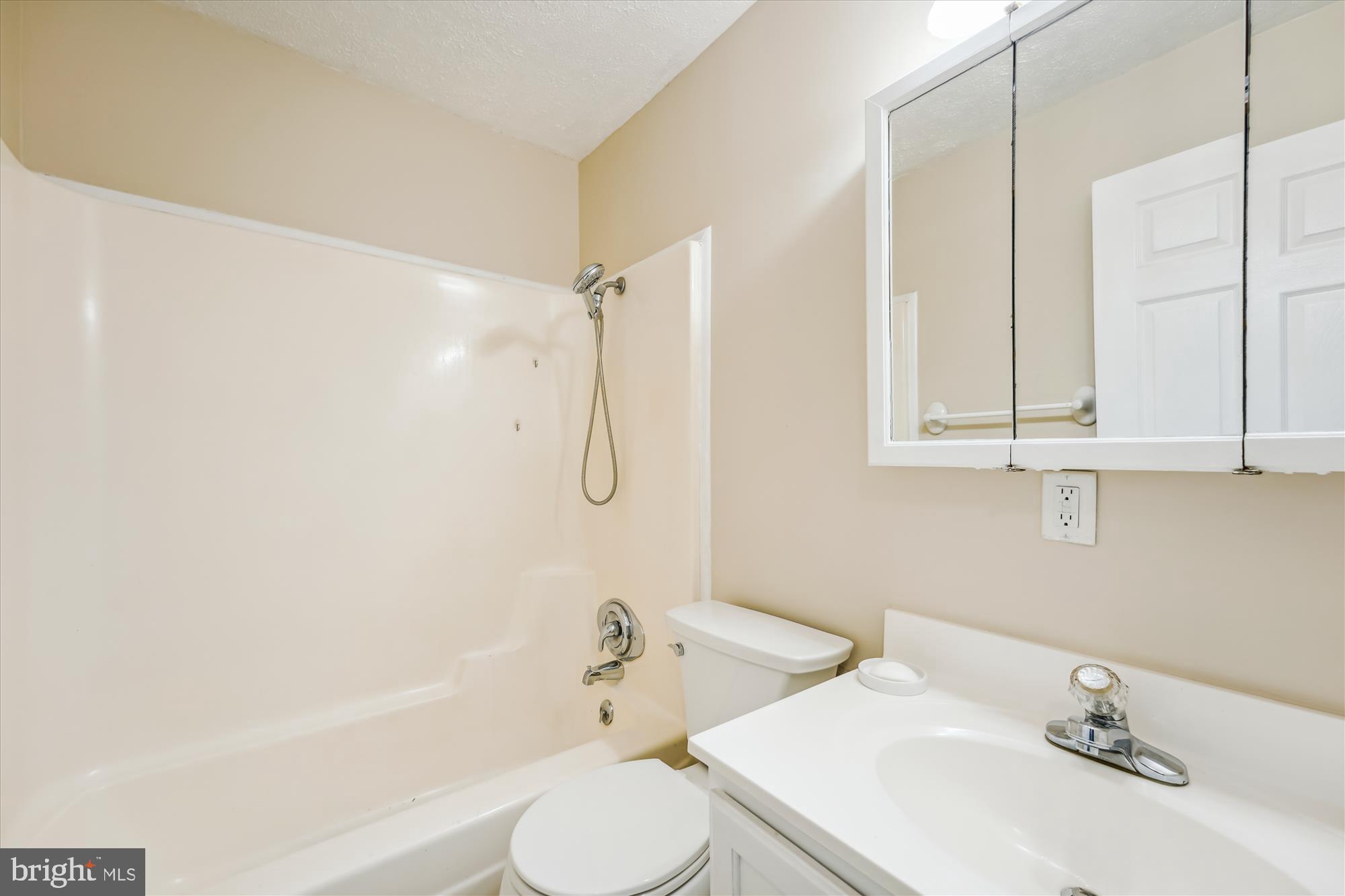 PINE HILL EST SUB - Residential