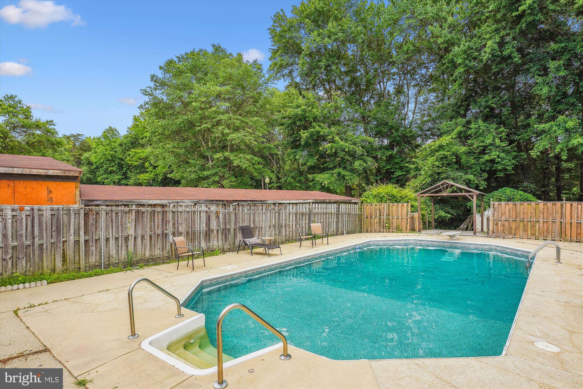 PINE HILL EST SUB - Residential