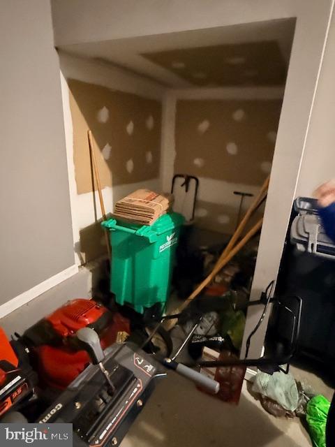 PRESIDENTIAL HEIGHTS - Residential