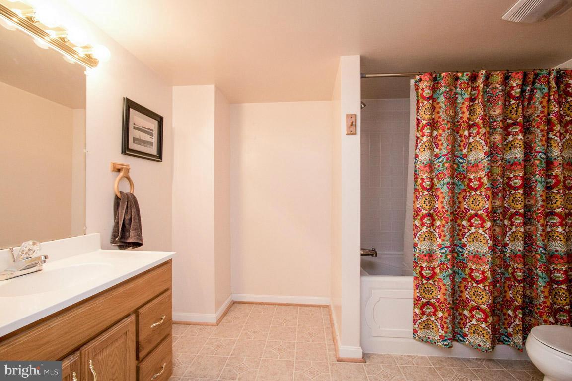 ARGYLE HILLS - Residential