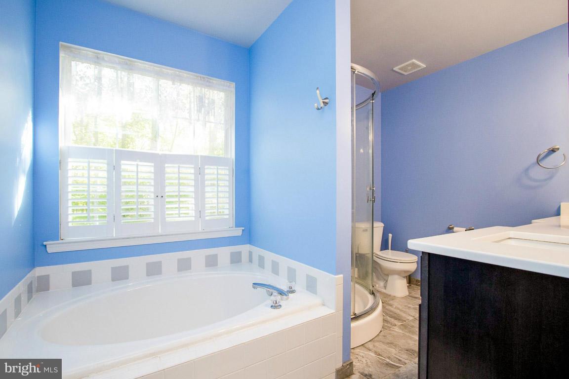 ARGYLE HILLS - Residential