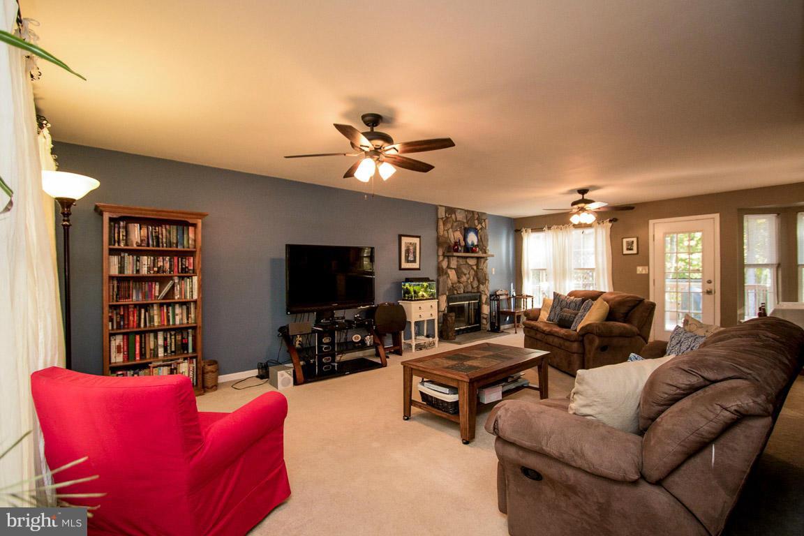 ARGYLE HILLS - Residential