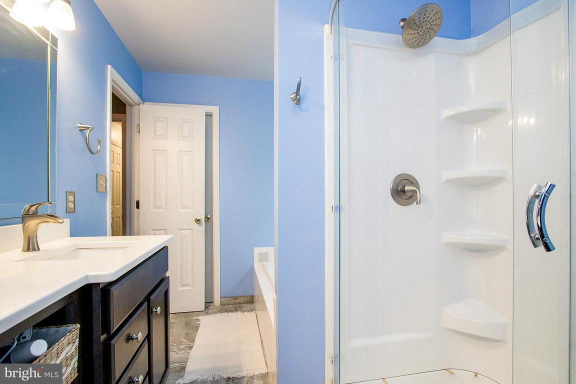 ARGYLE HILLS - Residential