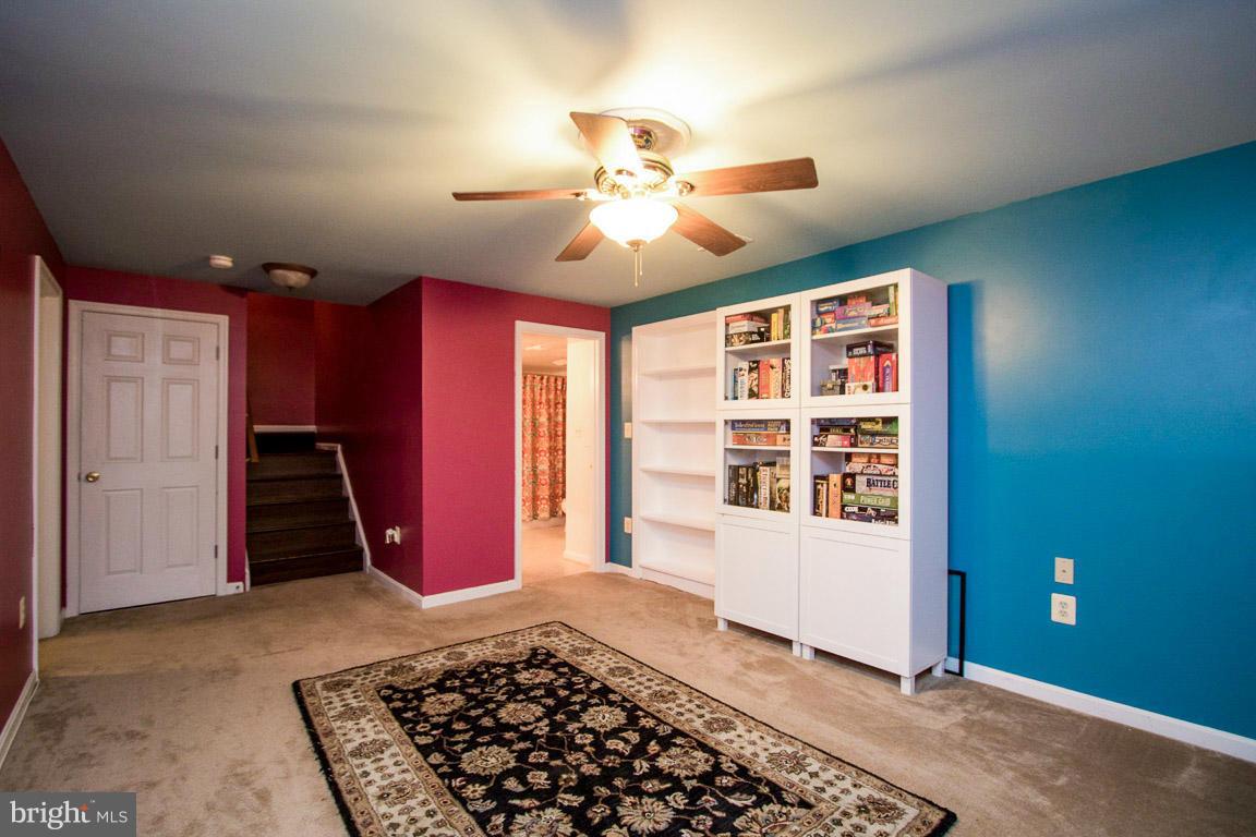 ARGYLE HILLS - Residential