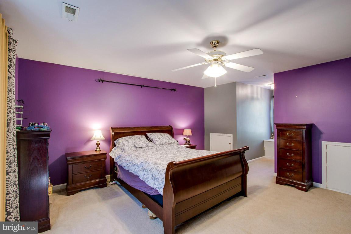 ARGYLE HILLS - Residential