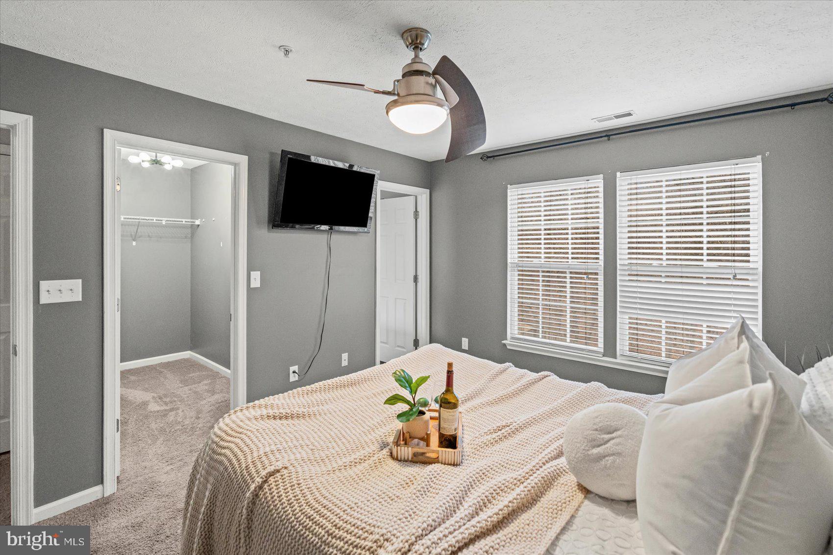 EATON SQUARE - Residential