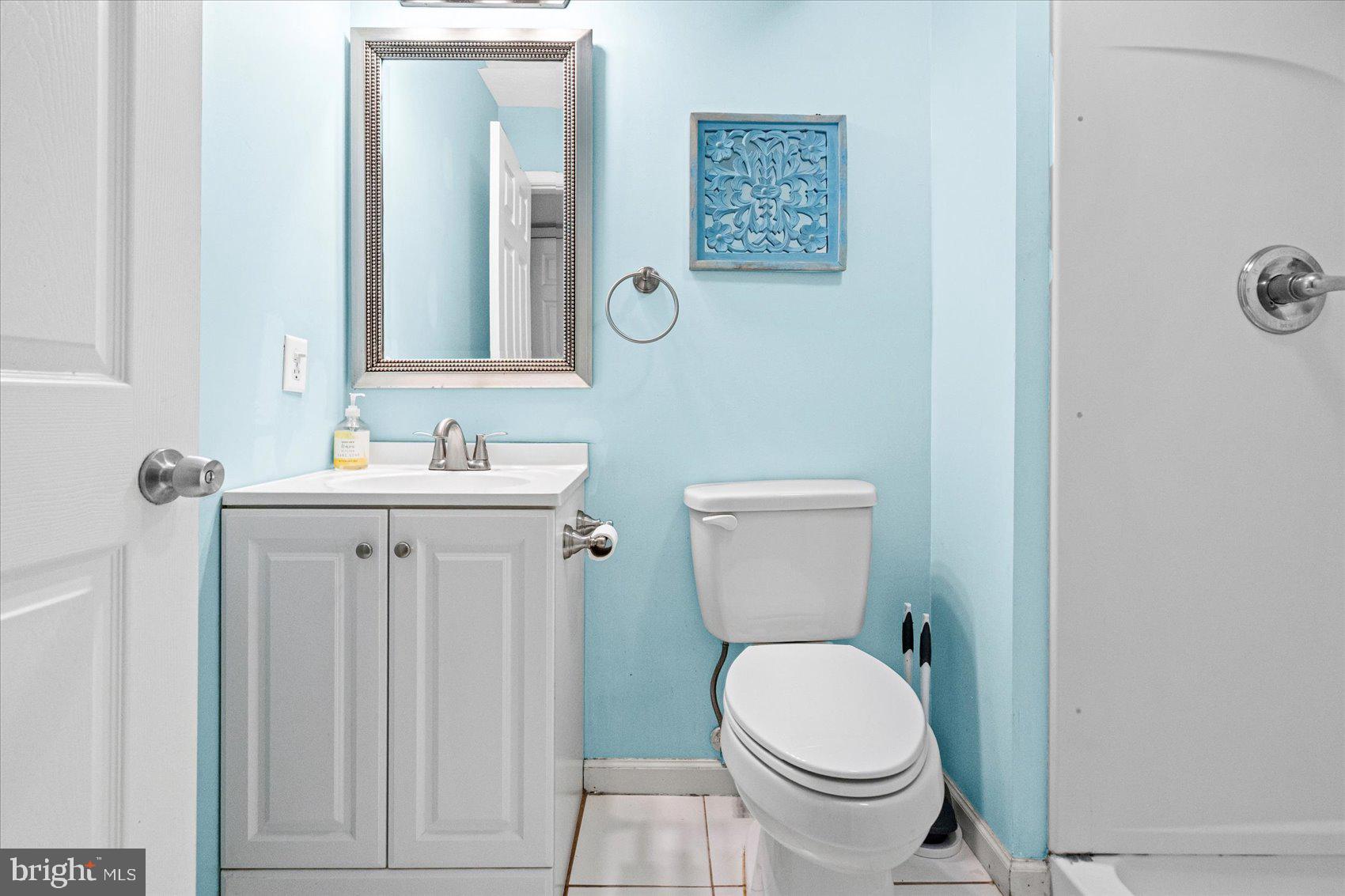 EATON SQUARE - Residential