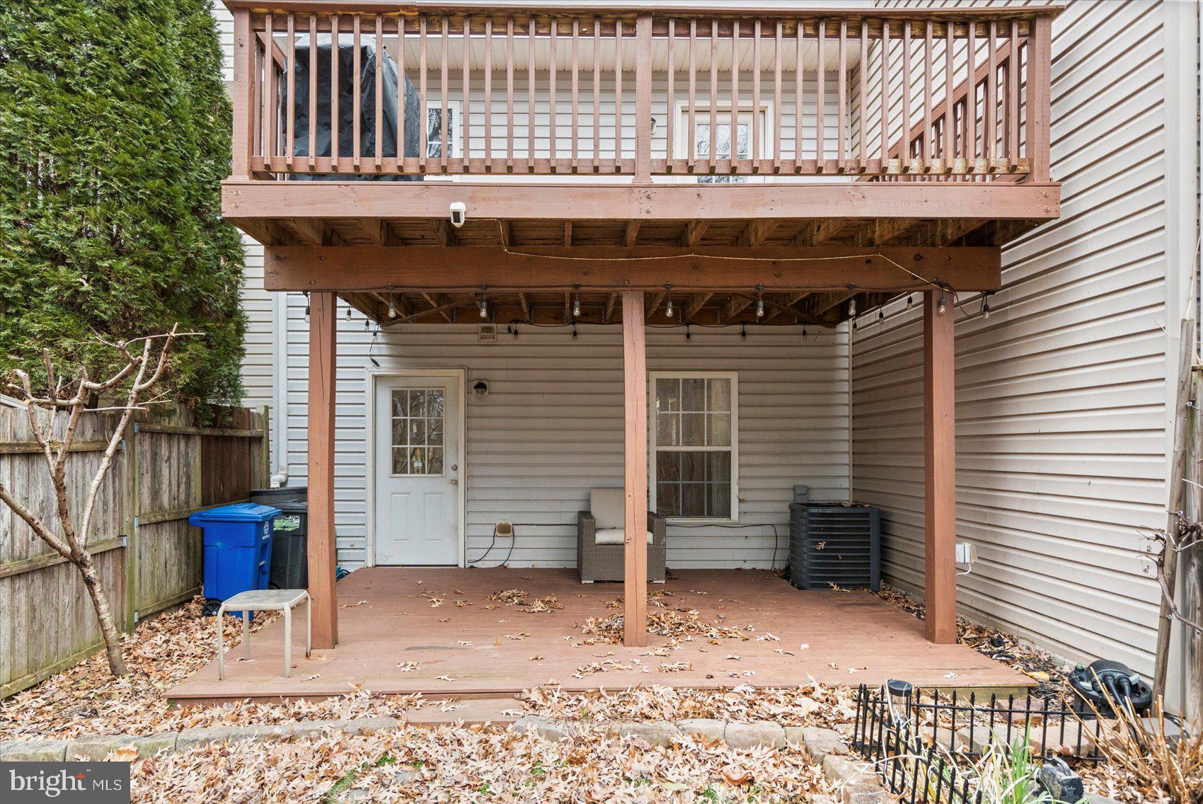 EATON SQUARE - Residential