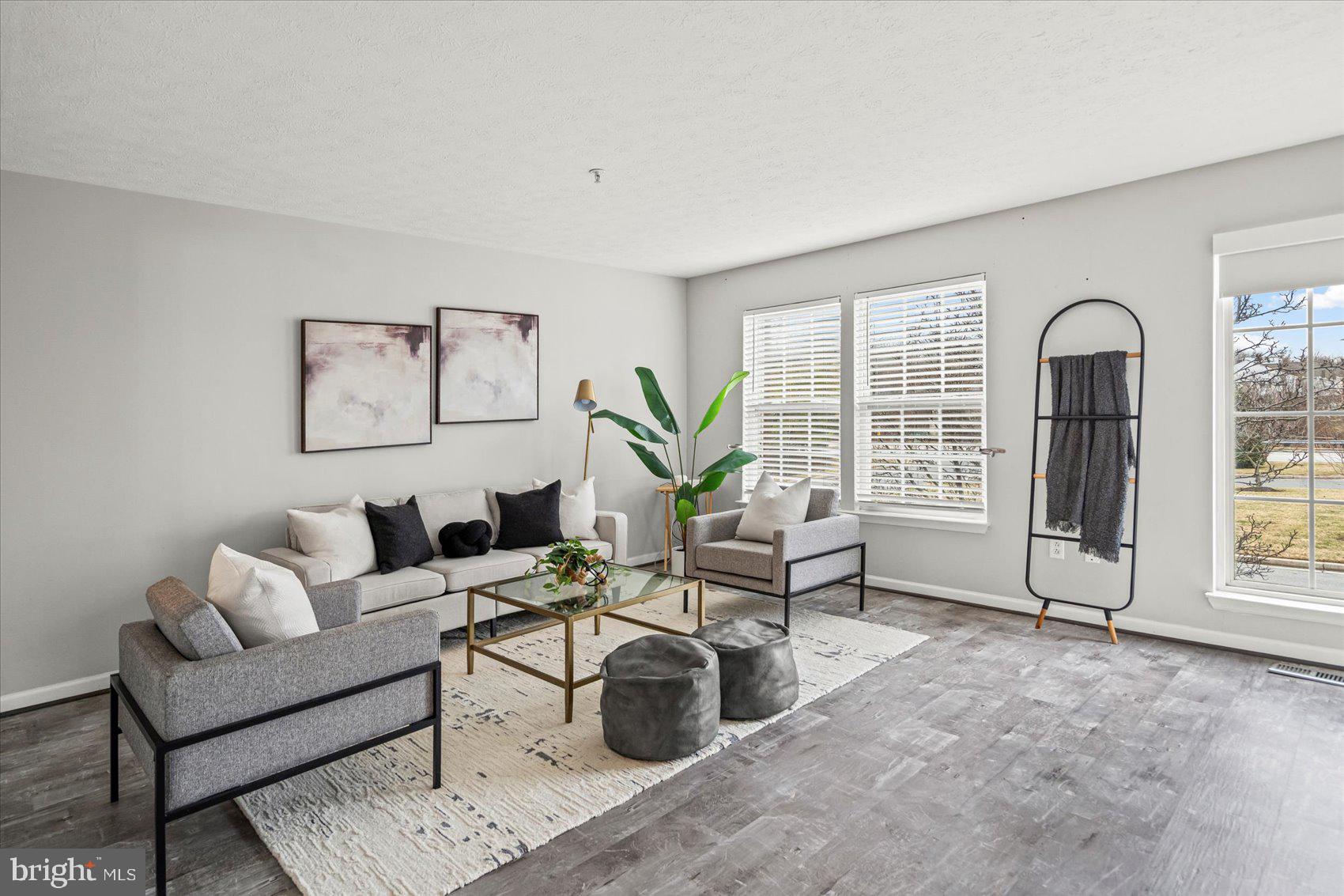 EATON SQUARE - Residential