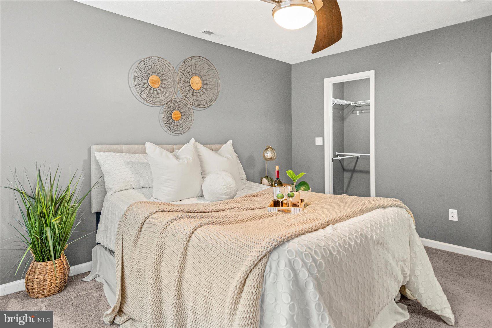 EATON SQUARE - Residential