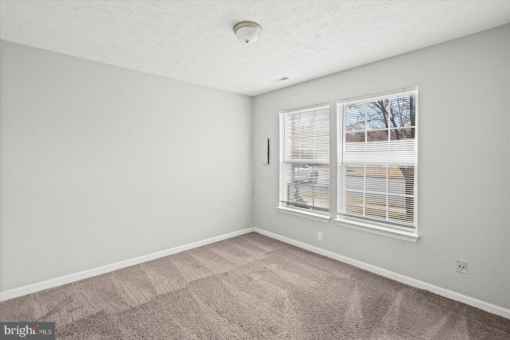 EATON SQUARE - Residential