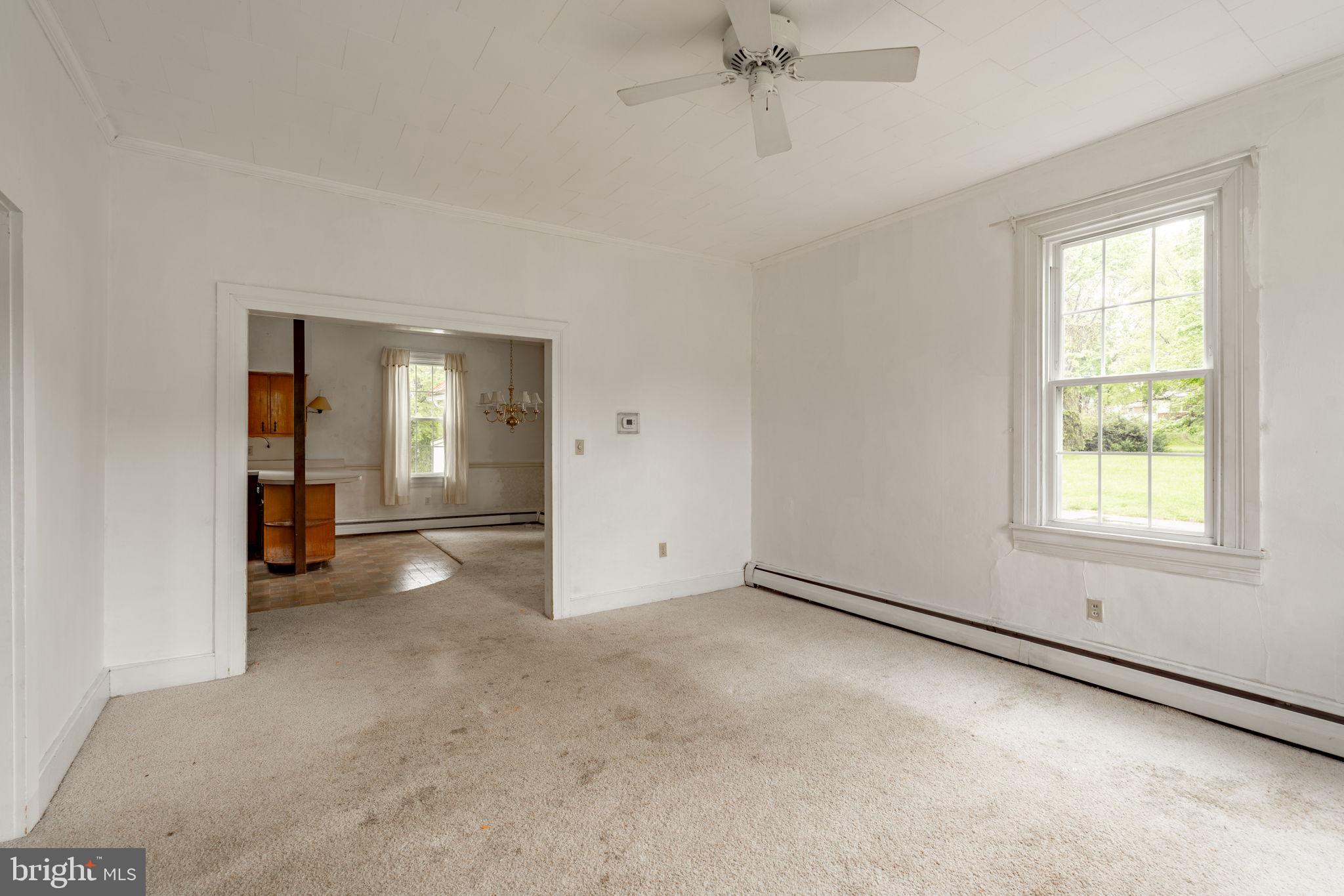 24 KIM ACRES DRIVE