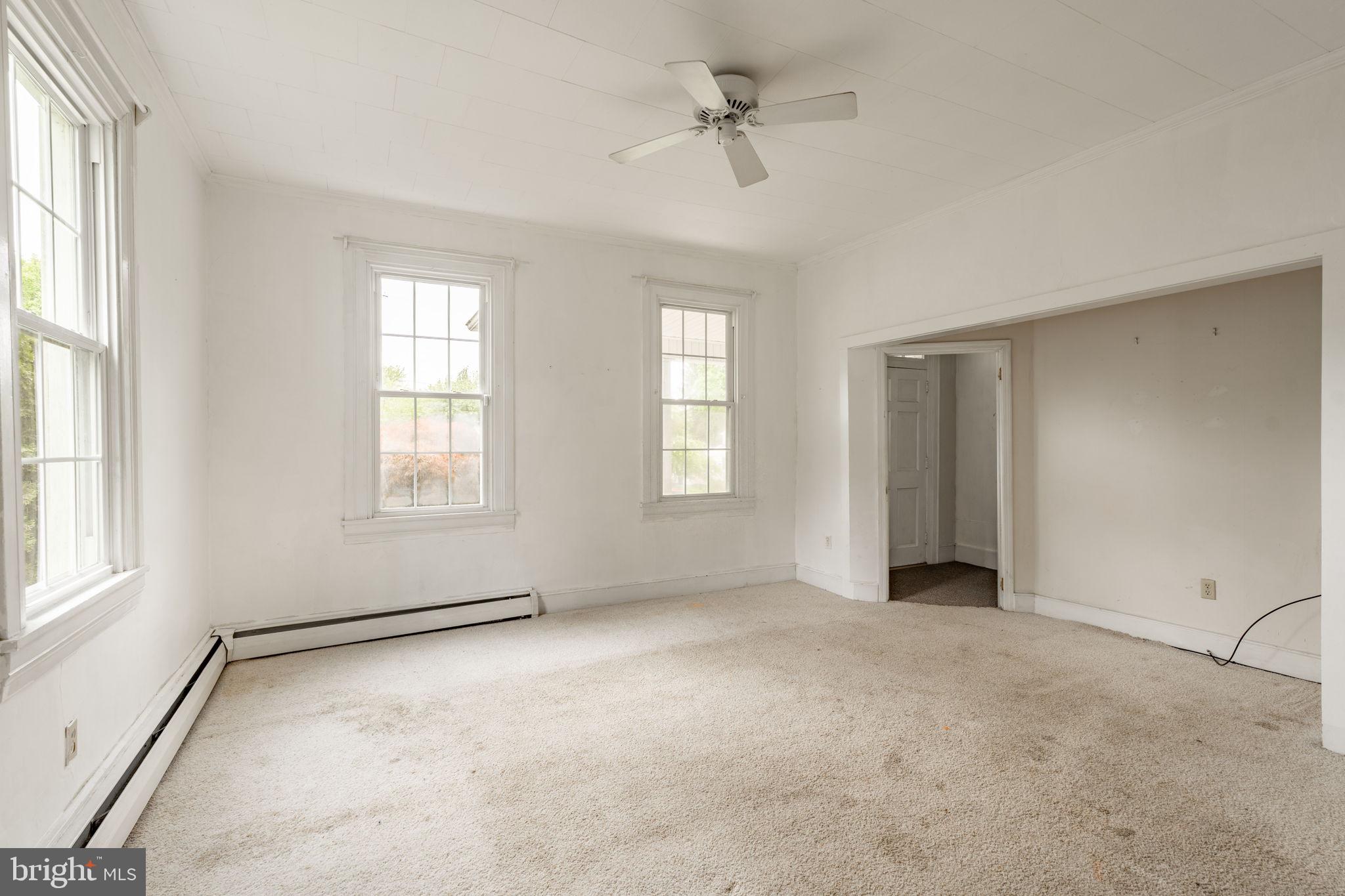 24 KIM ACRES DRIVE