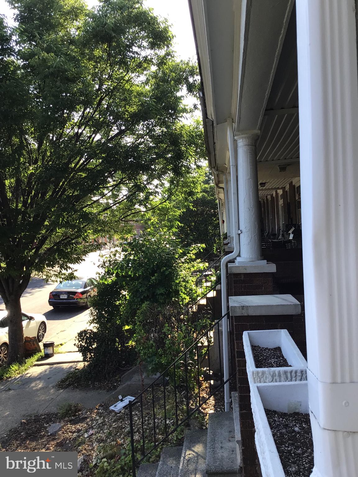 2221 W LEXINGTON STREET