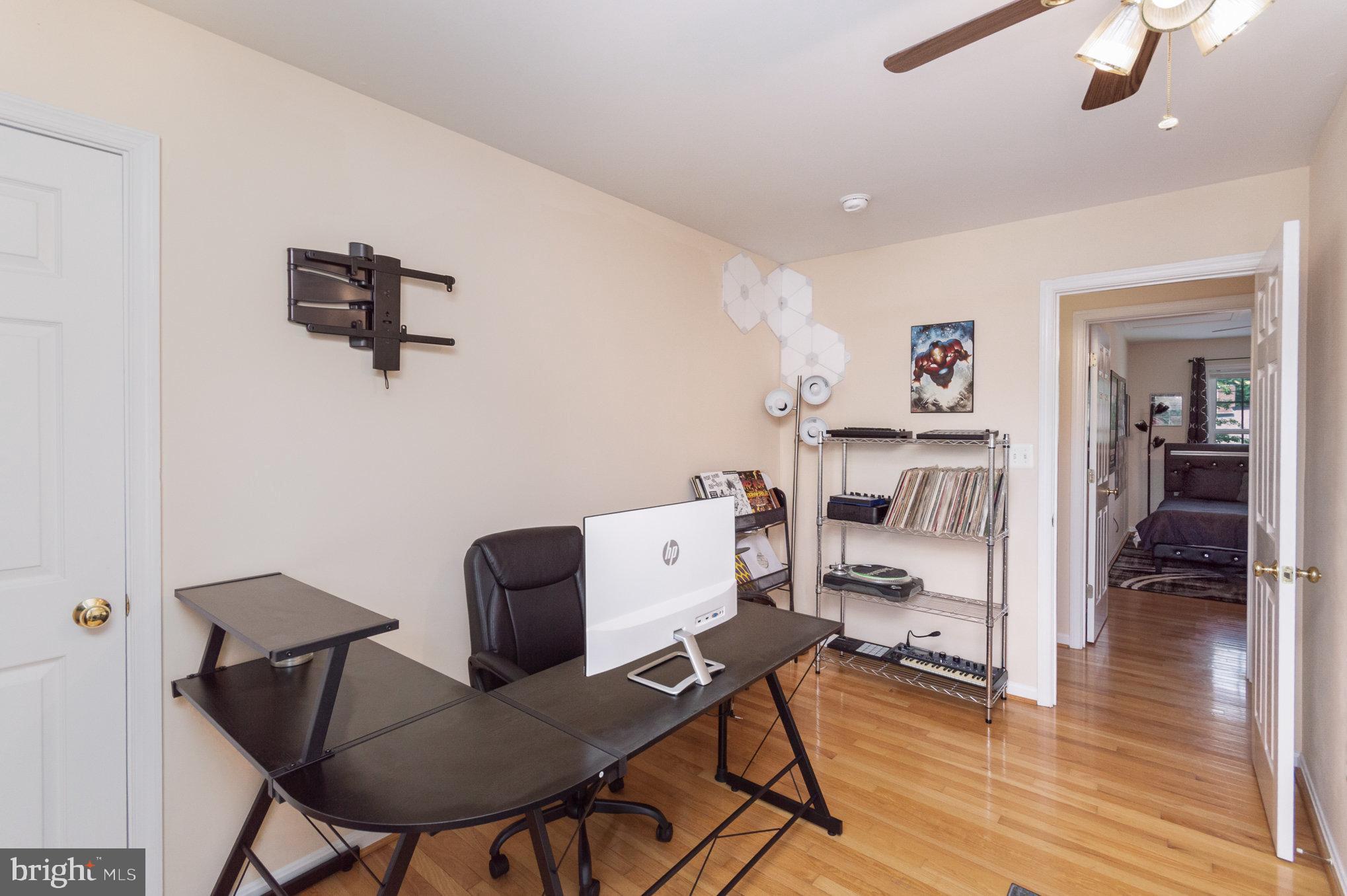 MAYFIELD - Residential