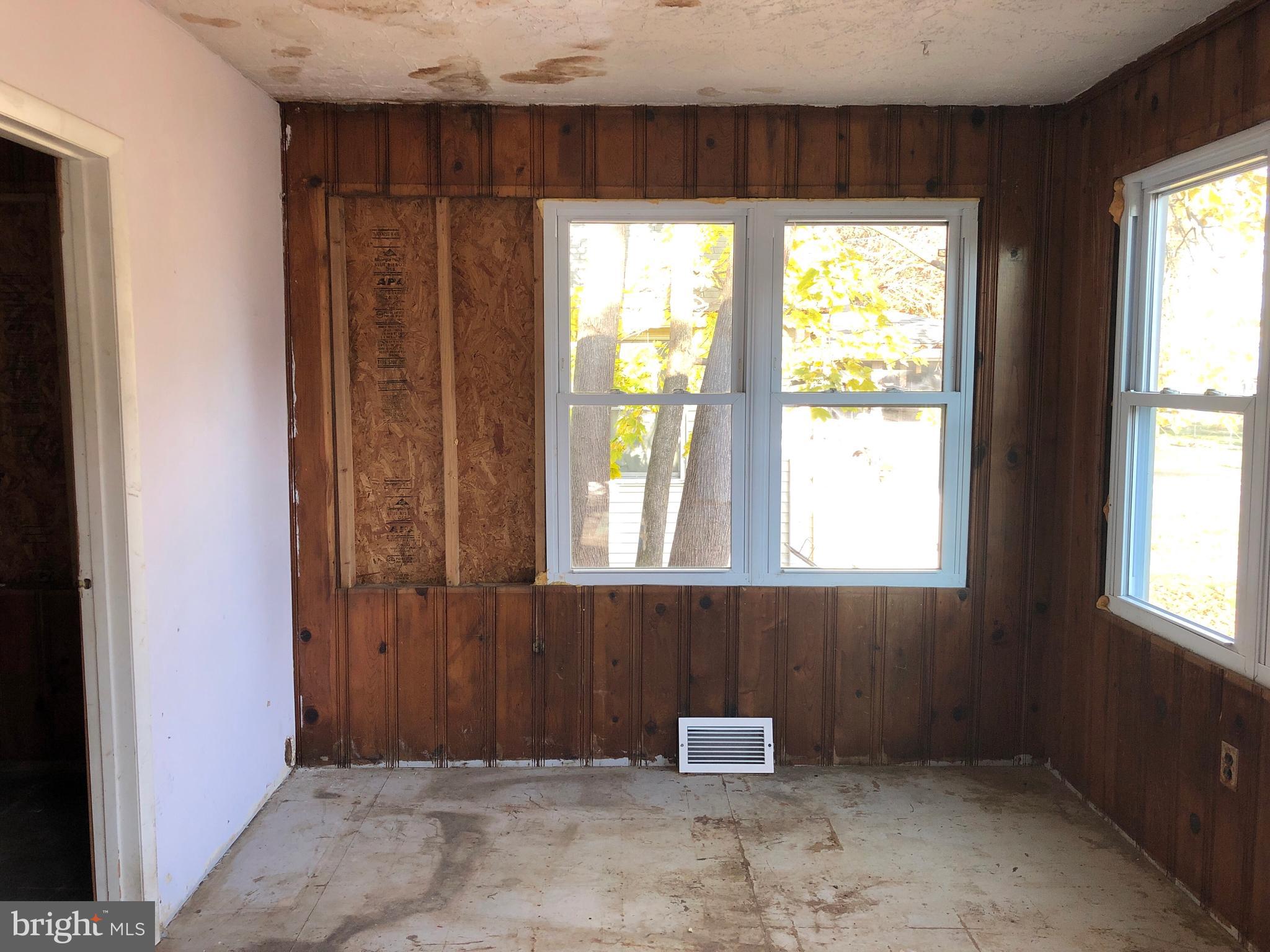 RIVIERA BEACH - Residential