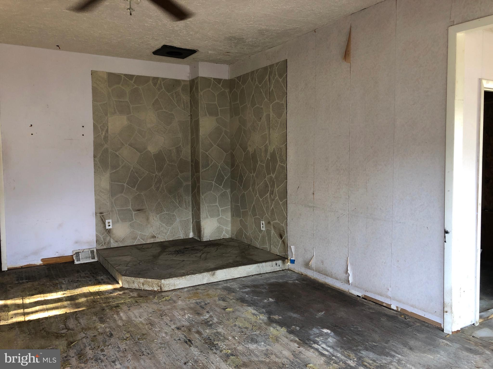 RIVIERA BEACH - Residential