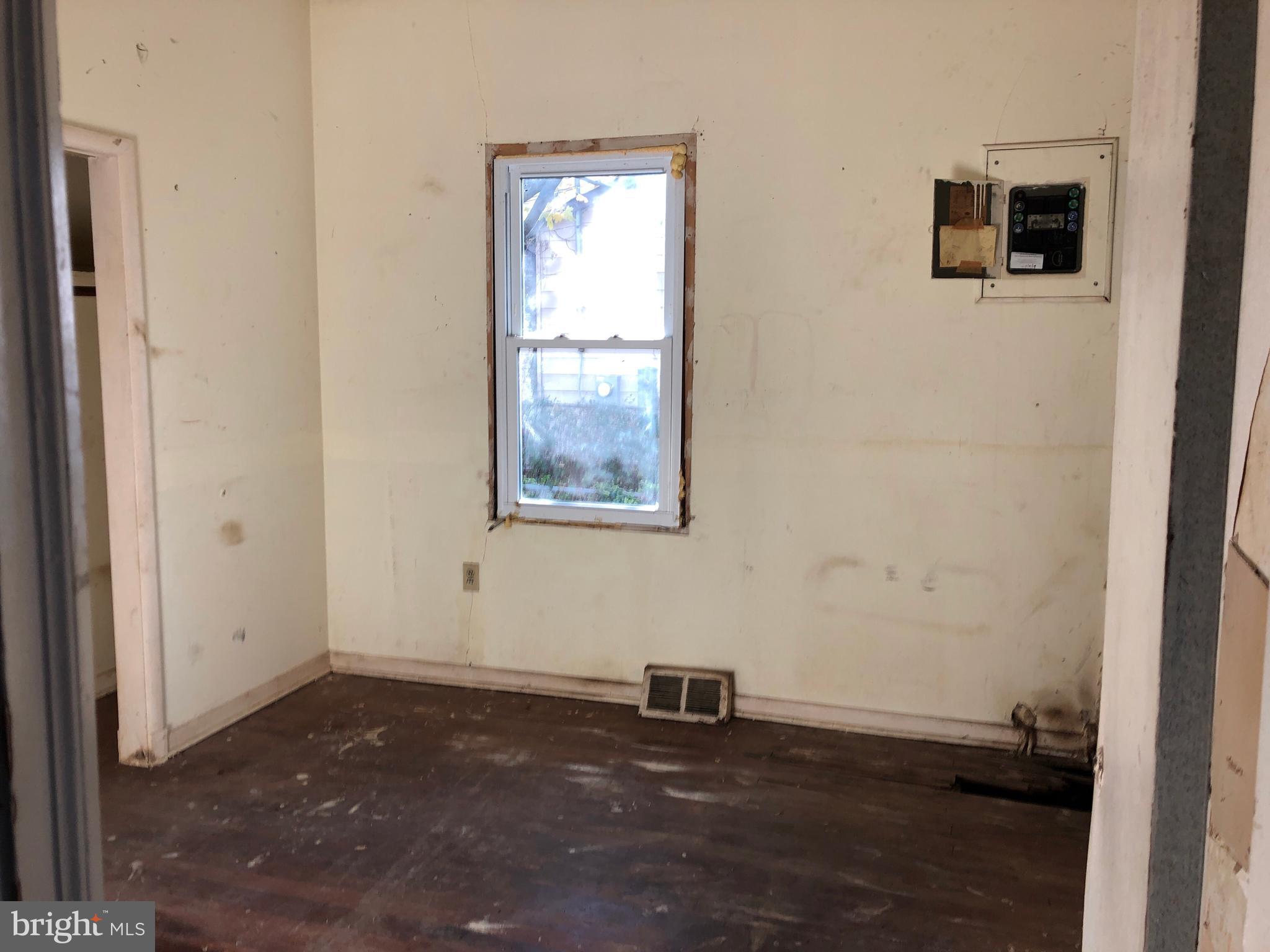 RIVIERA BEACH - Residential