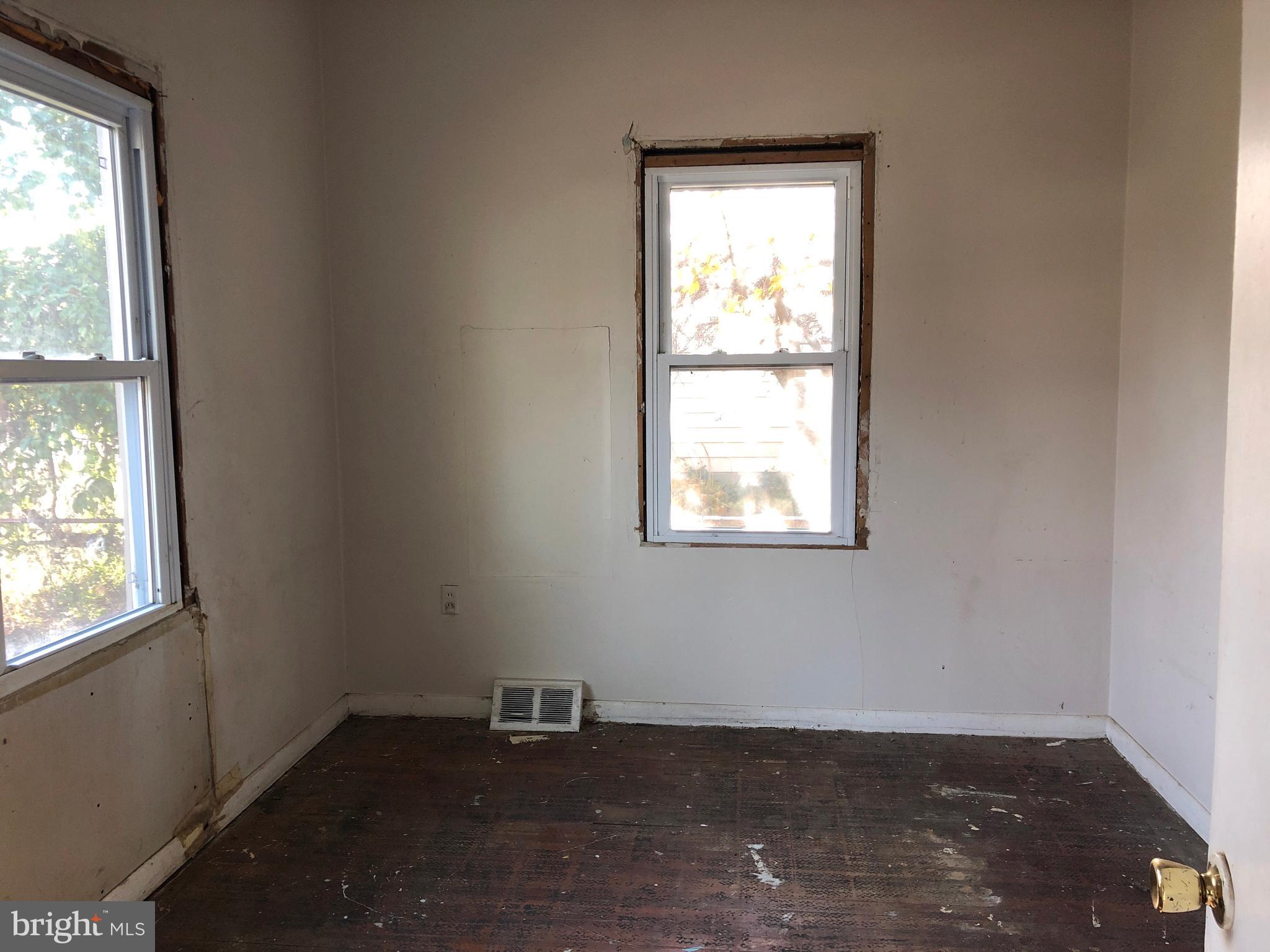 RIVIERA BEACH - Residential