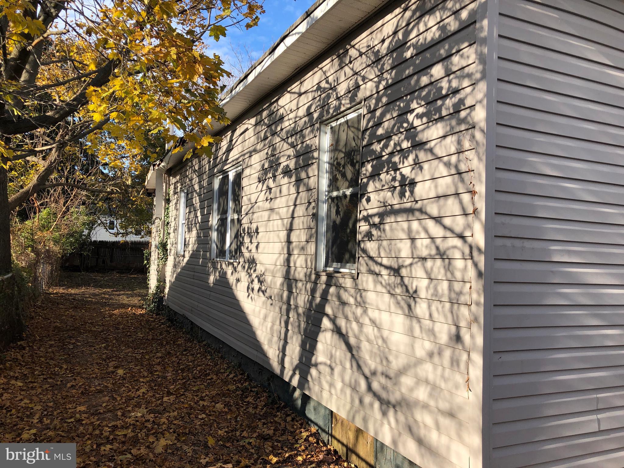 RIVIERA BEACH - Residential