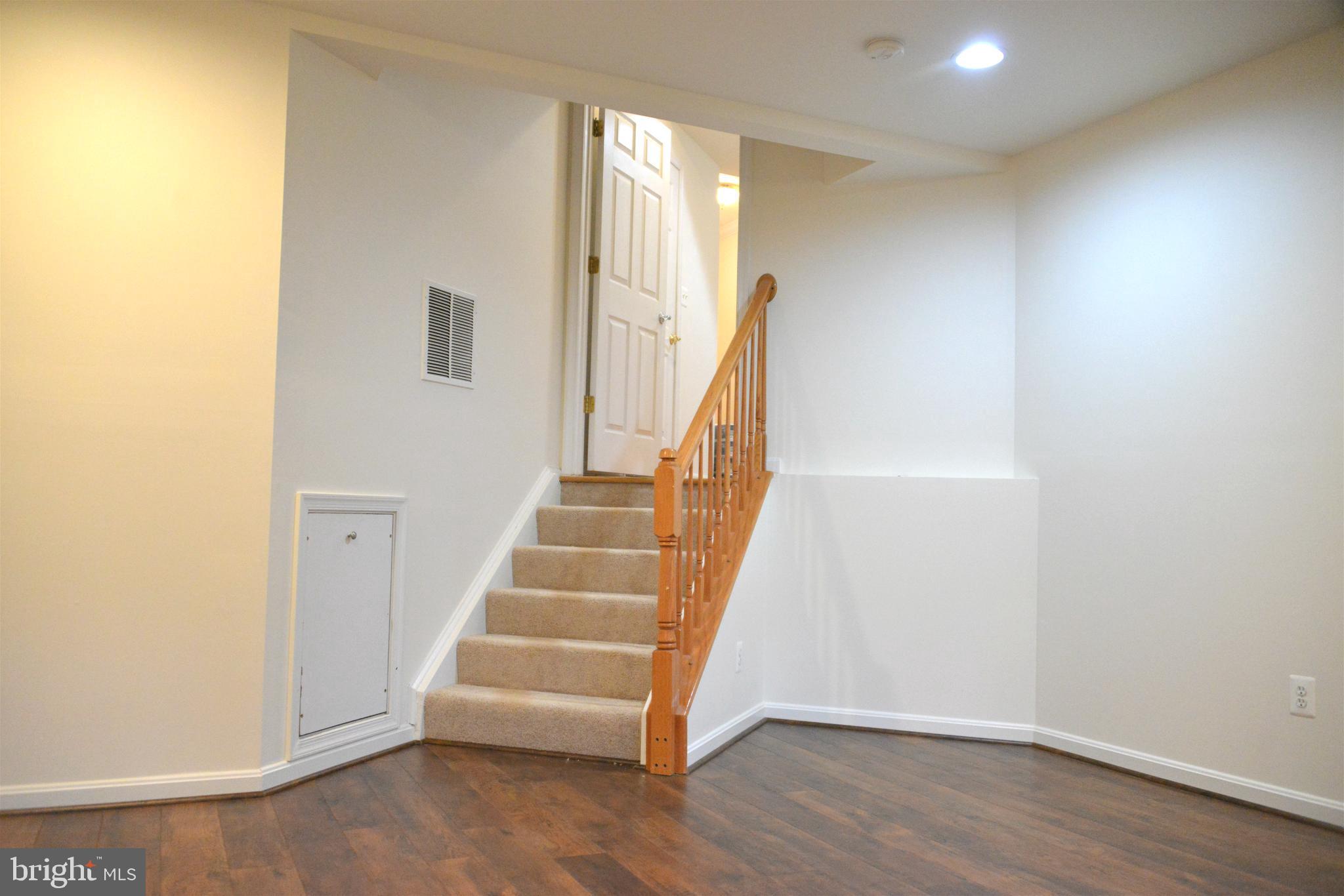 GROVE AT HUNTLEY MEADOWS - Residential Lease