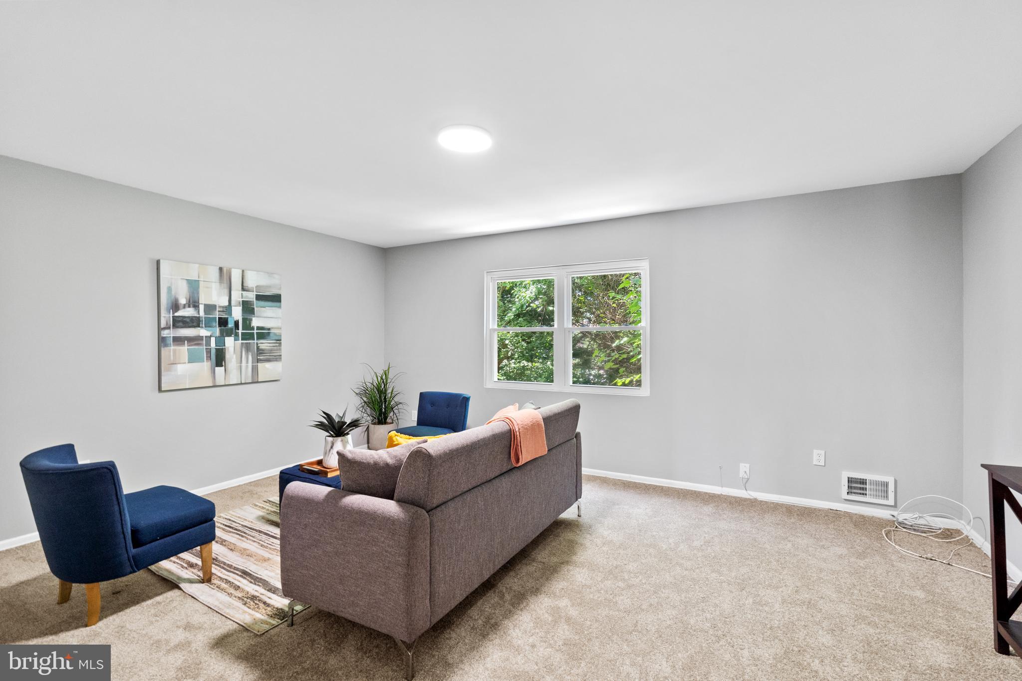 CENTRAL PARK CONDO - Residential