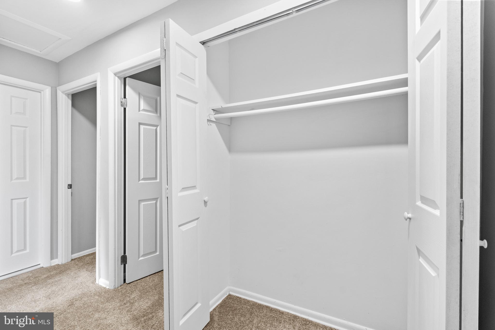 CENTRAL PARK CONDO - Residential