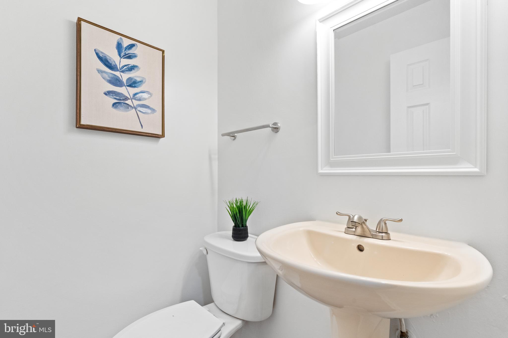 CENTRAL PARK CONDO - Residential