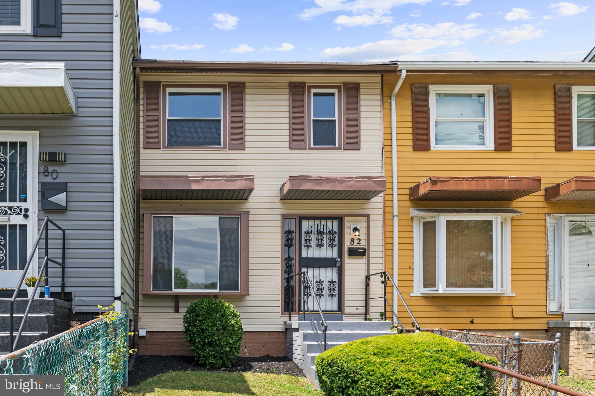 CENTRAL PARK CONDO - Residential