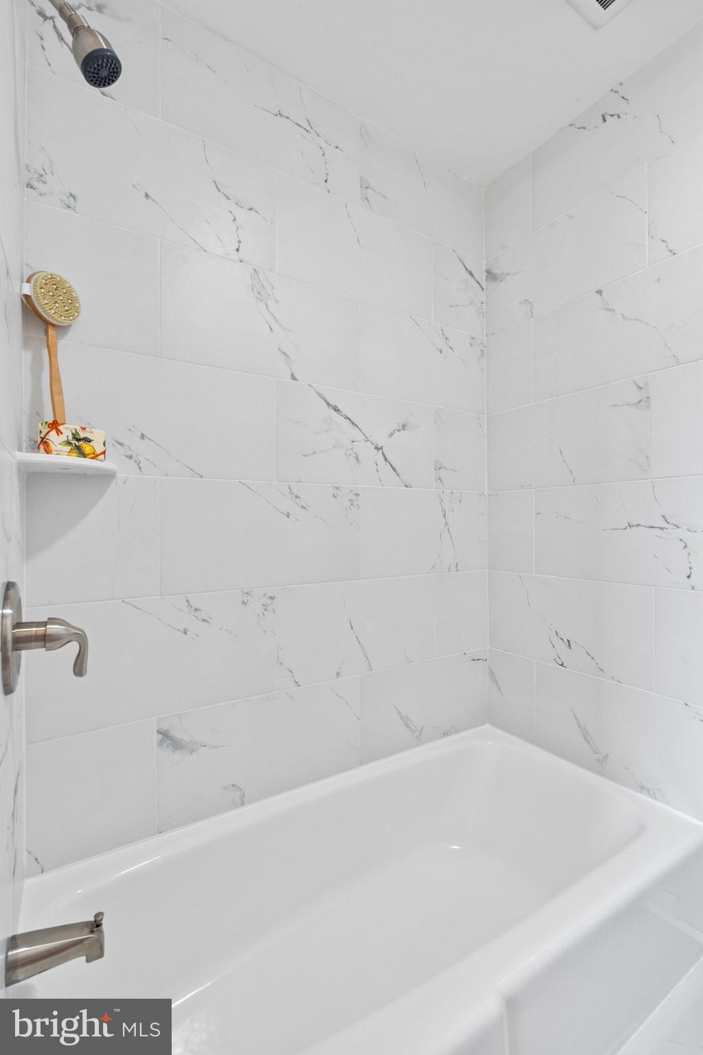 CENTRAL PARK CONDO - Residential