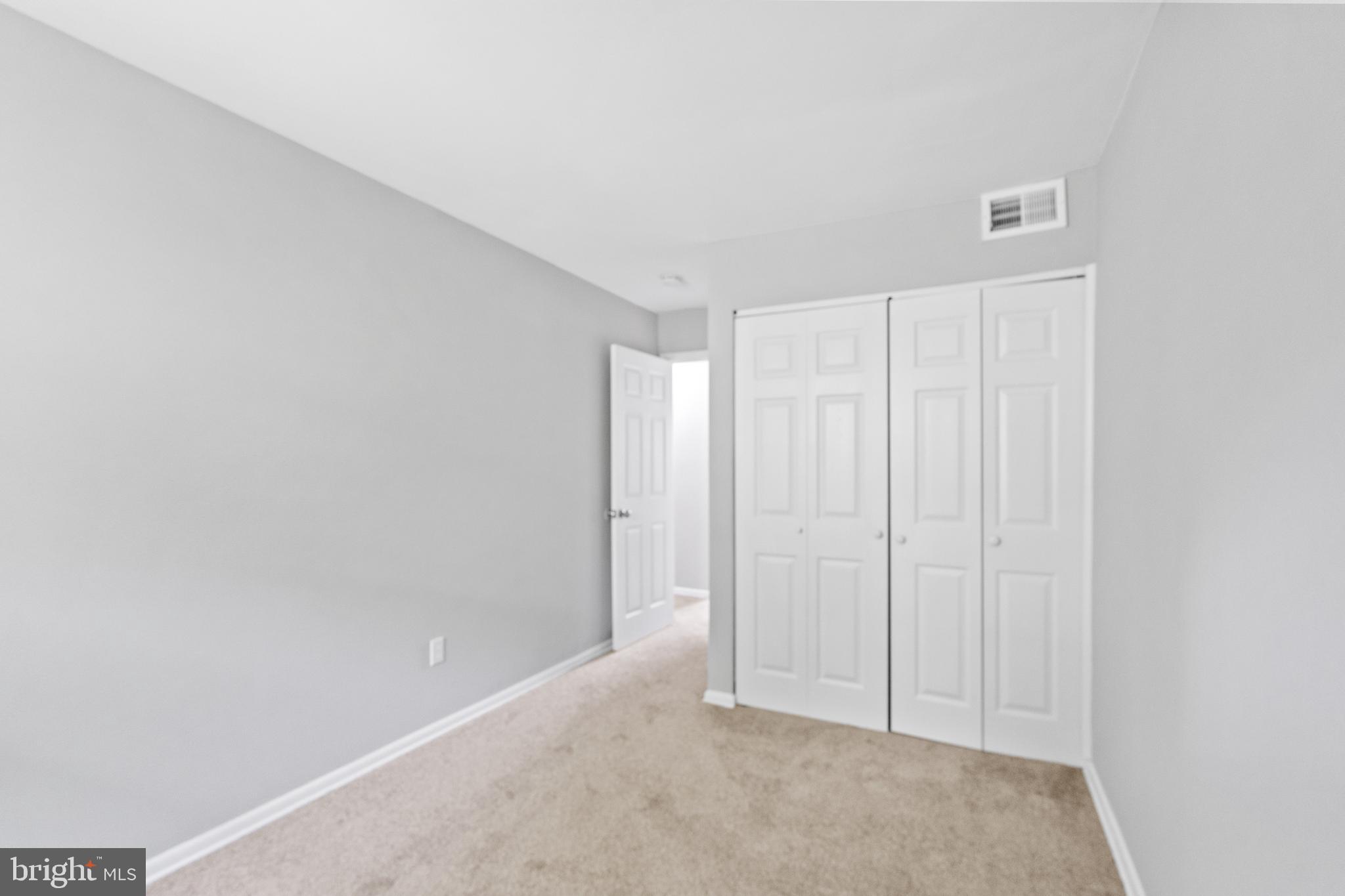 CENTRAL PARK CONDO - Residential