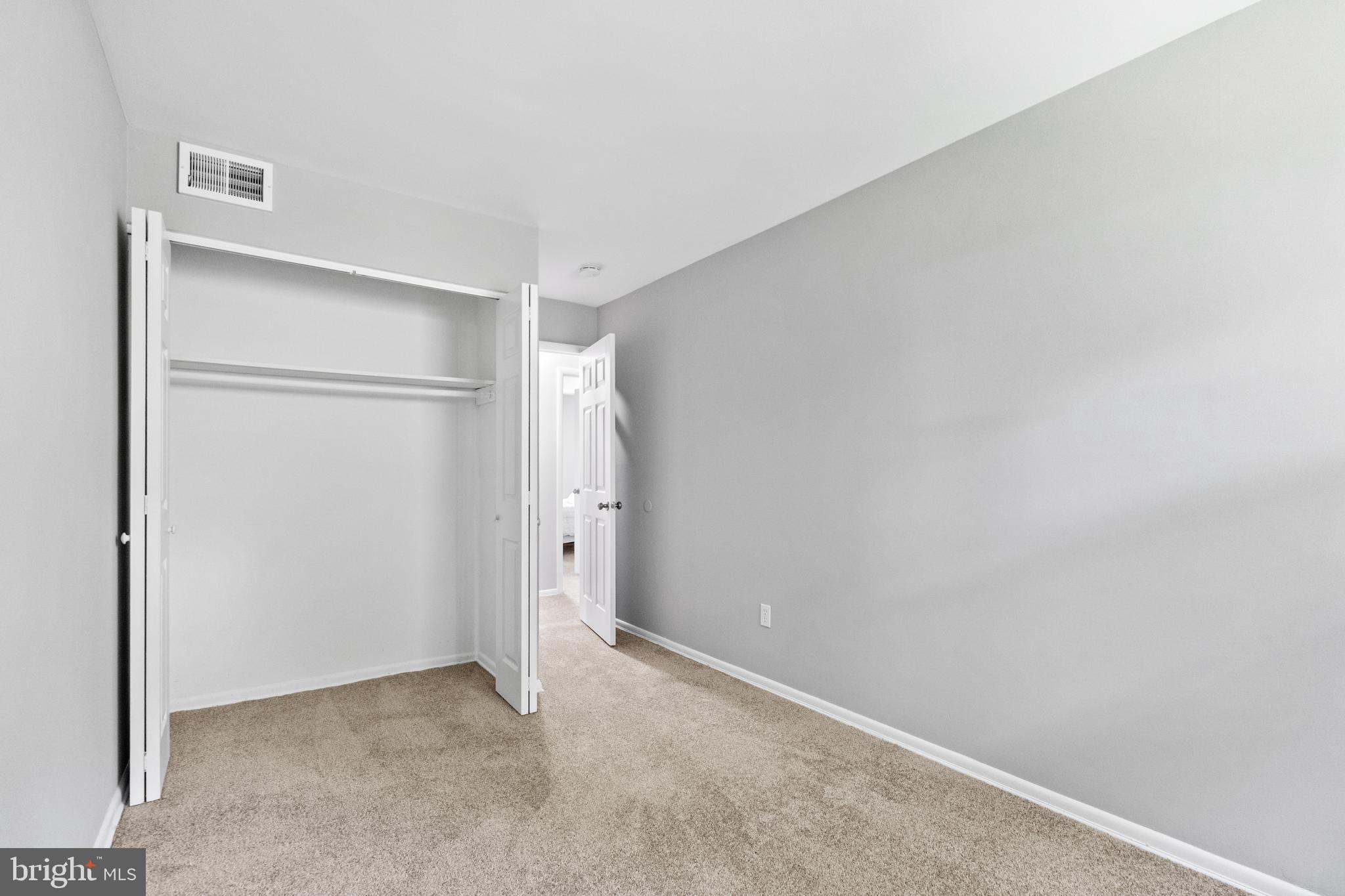 CENTRAL PARK CONDO - Residential