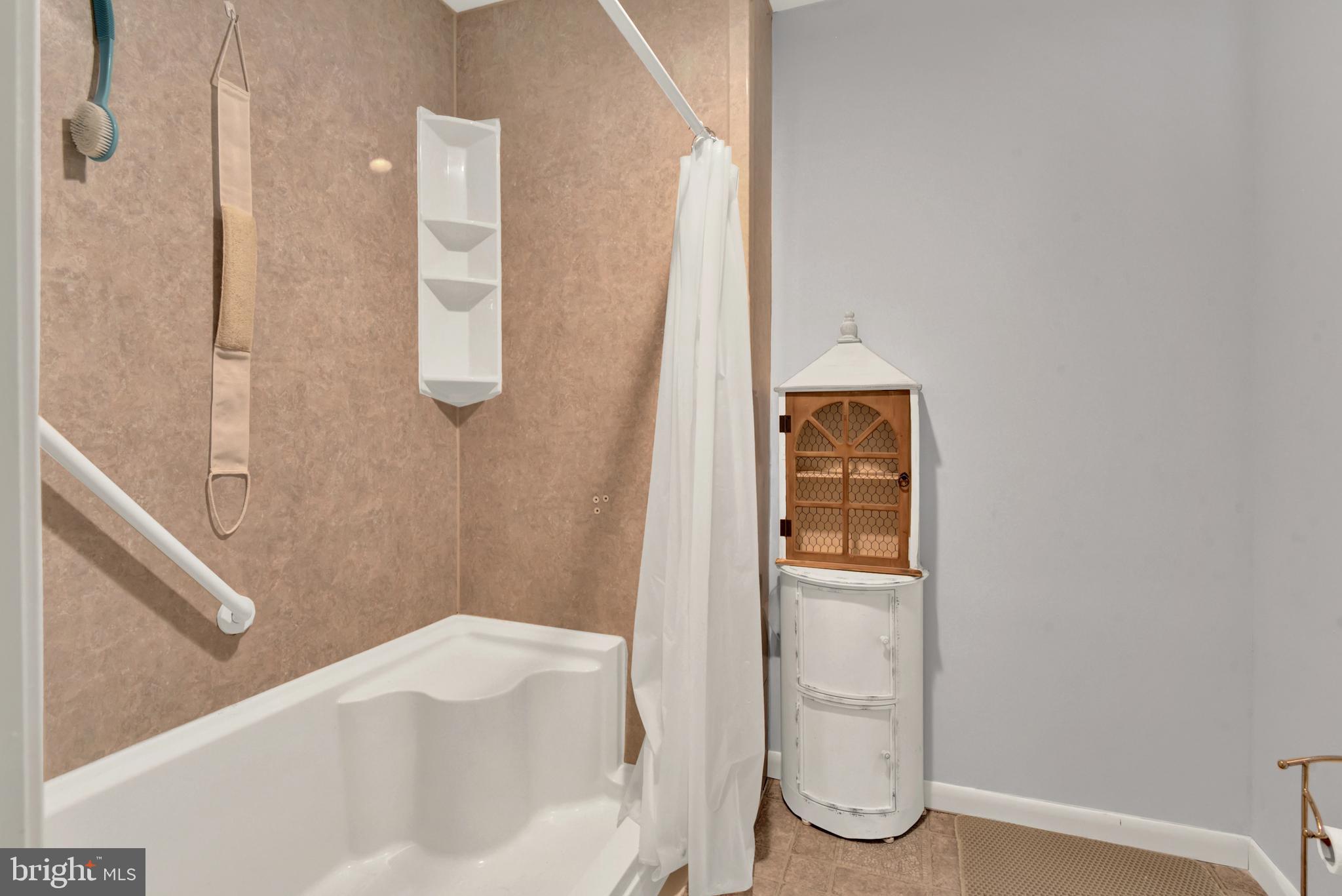 PARRS RIDGE - Residential