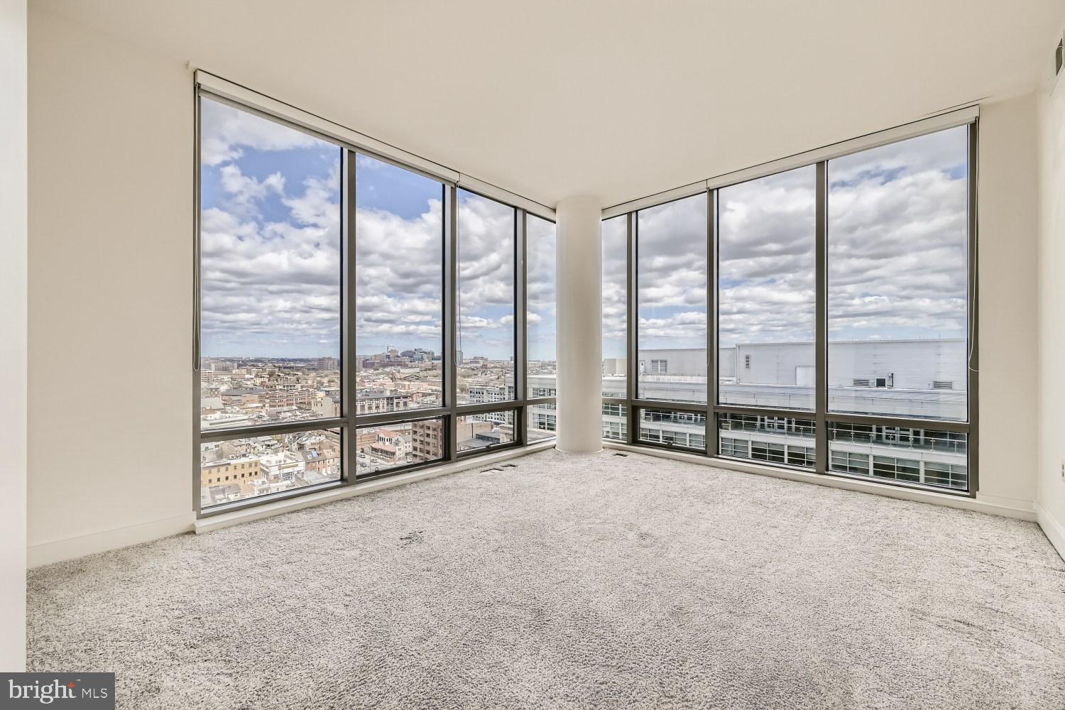 HARBOR EAST - Residential