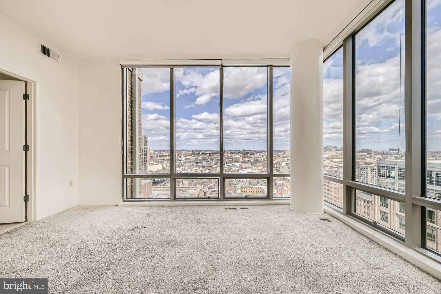 HARBOR EAST - Residential