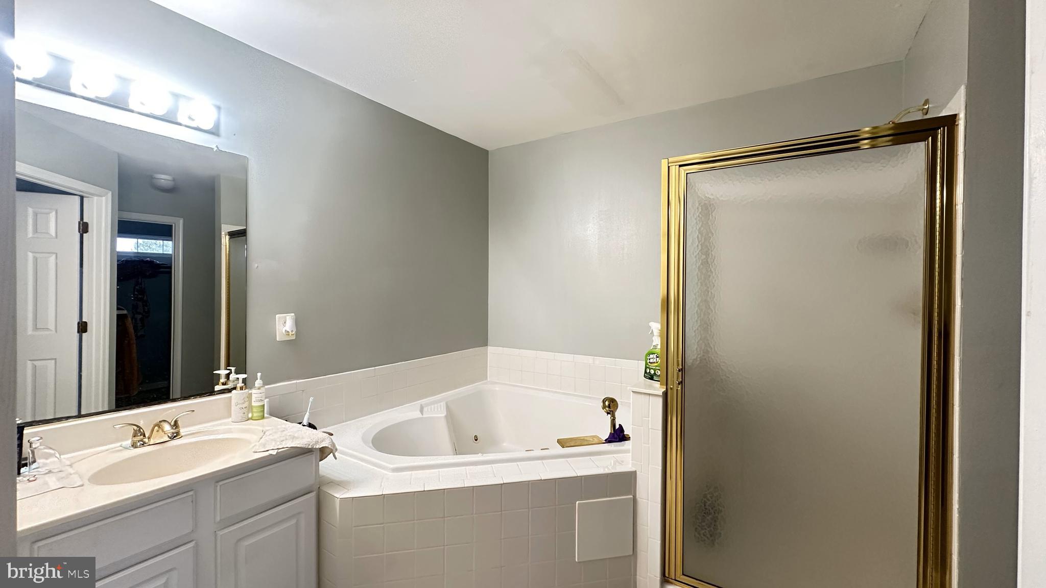 SYCAMORE HILL - Residential Lease