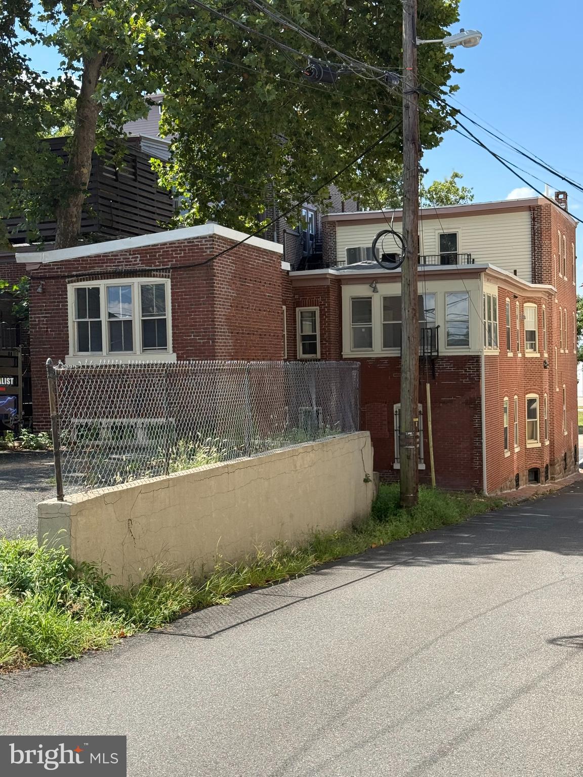 194 W STATE STREET