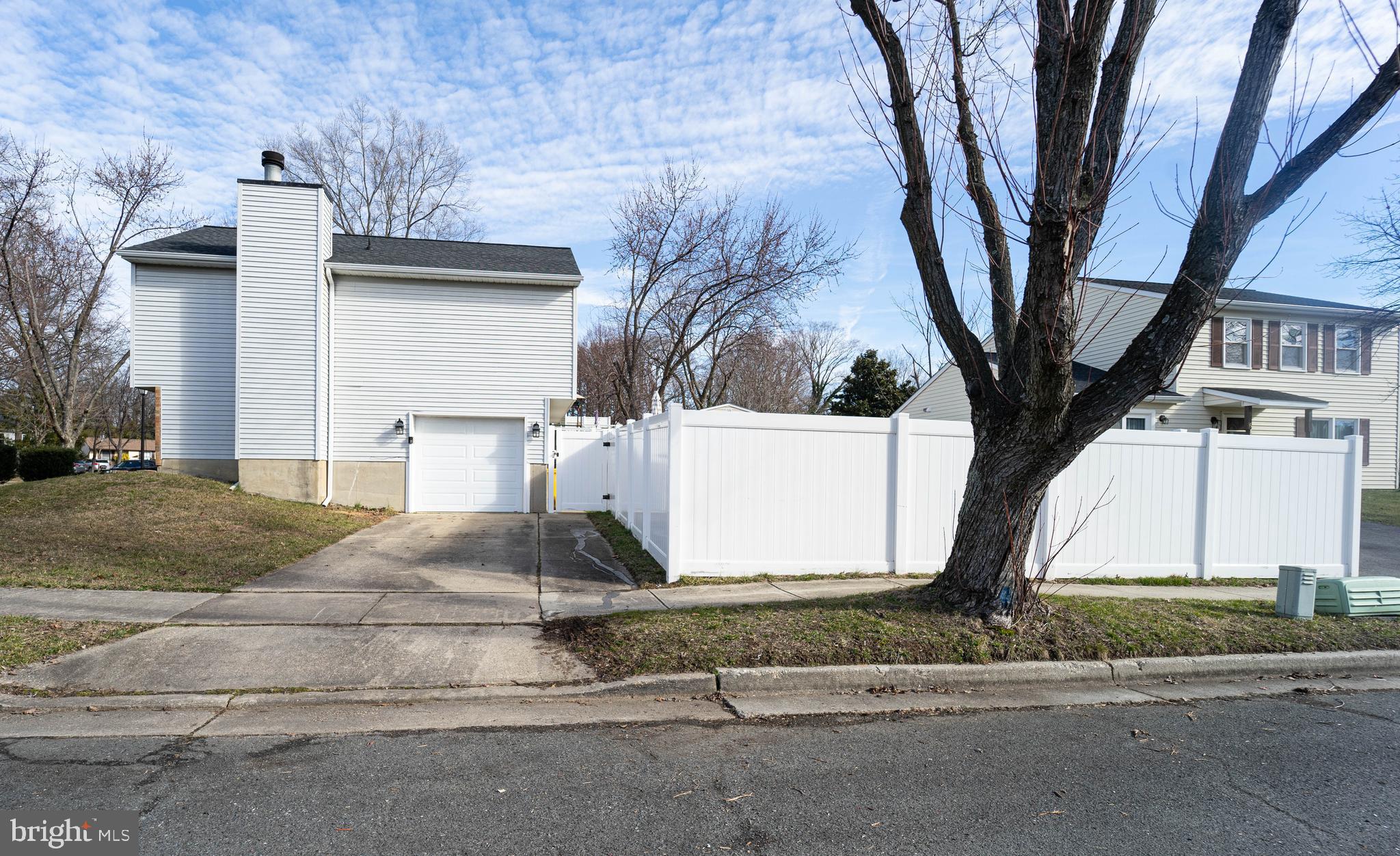 REVELL DOWNS - Residential