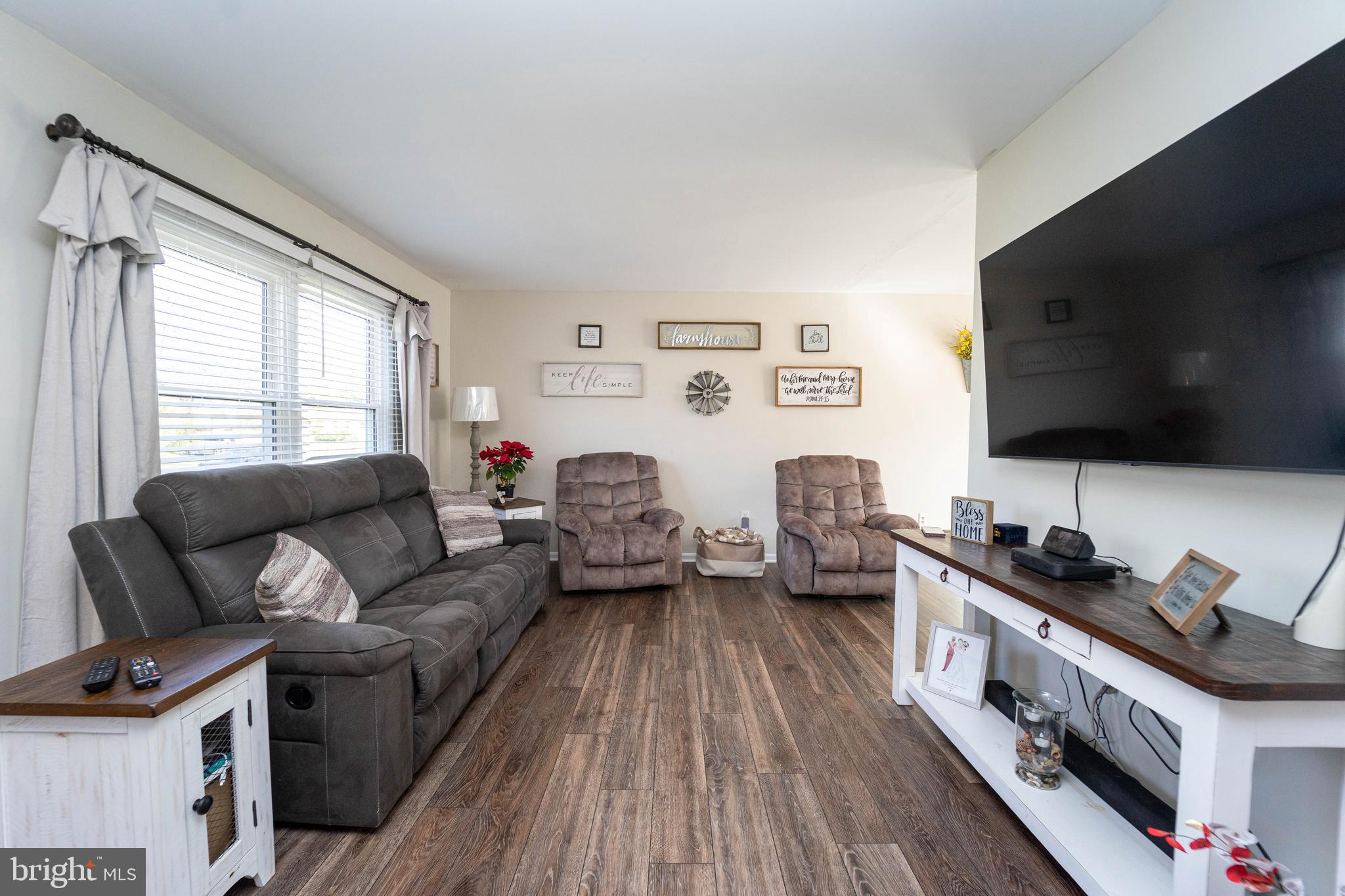 REVELL DOWNS - Residential