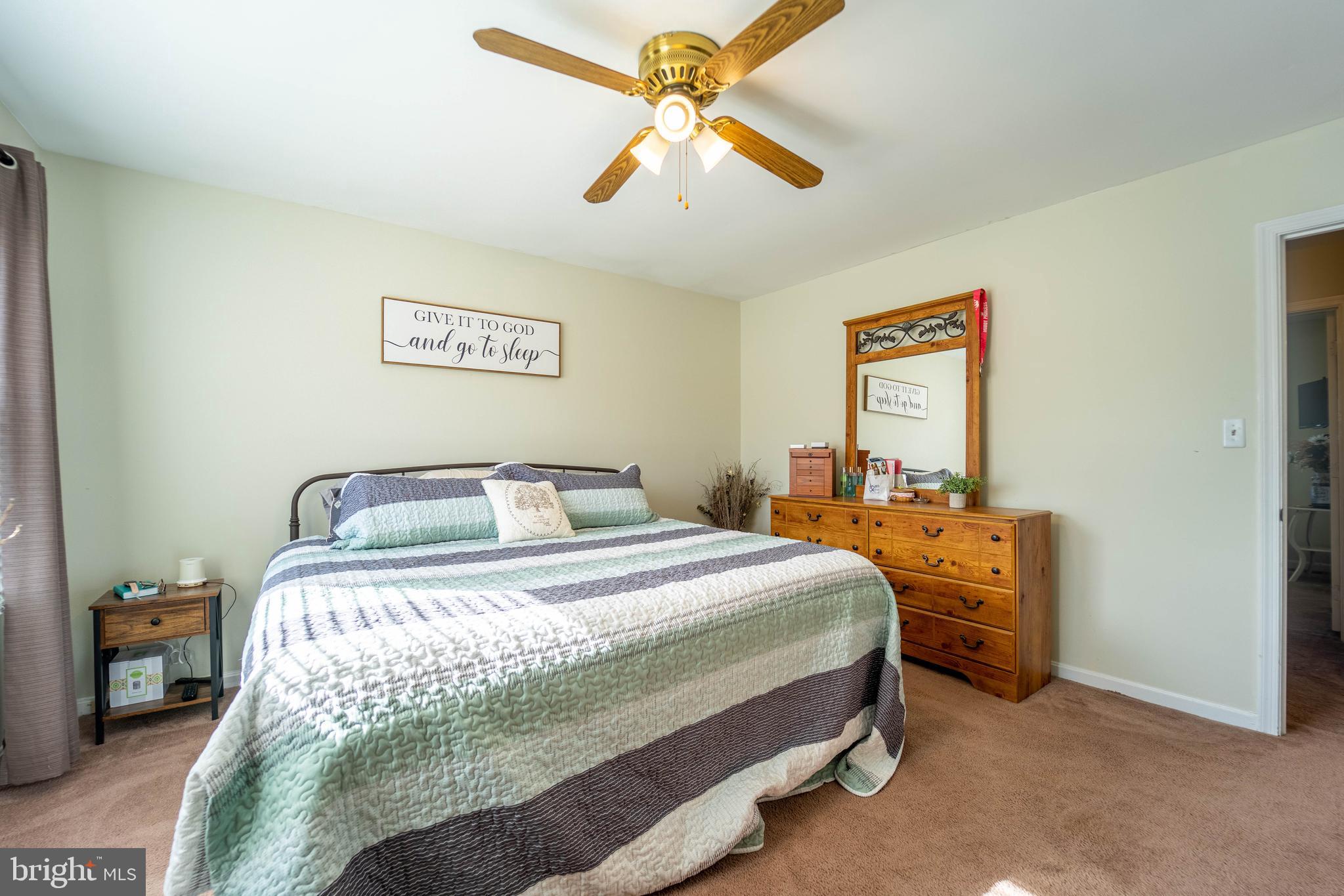 REVELL DOWNS - Residential