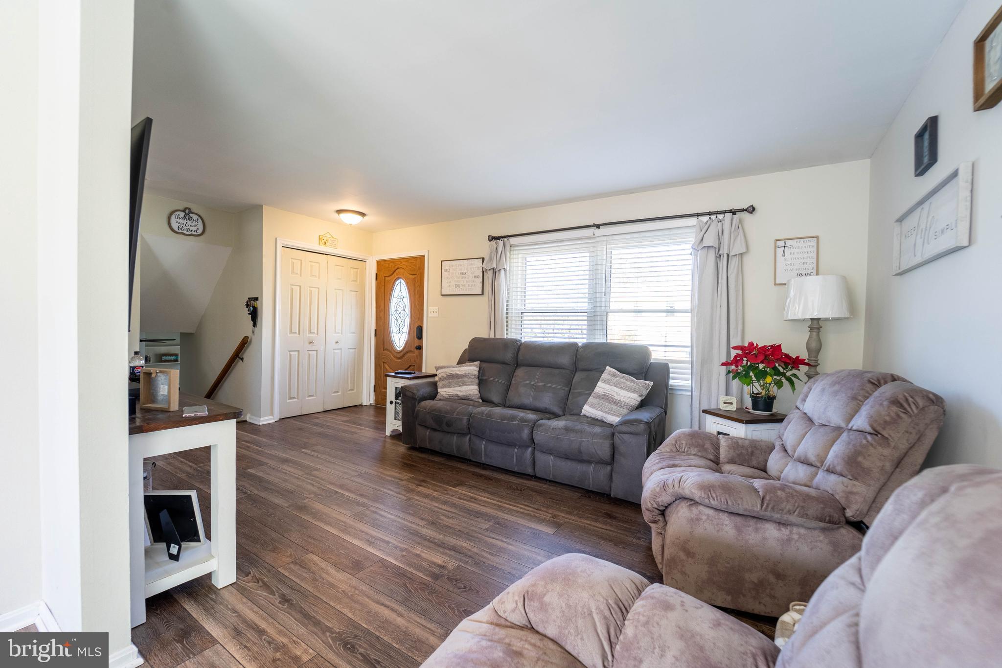 REVELL DOWNS - Residential