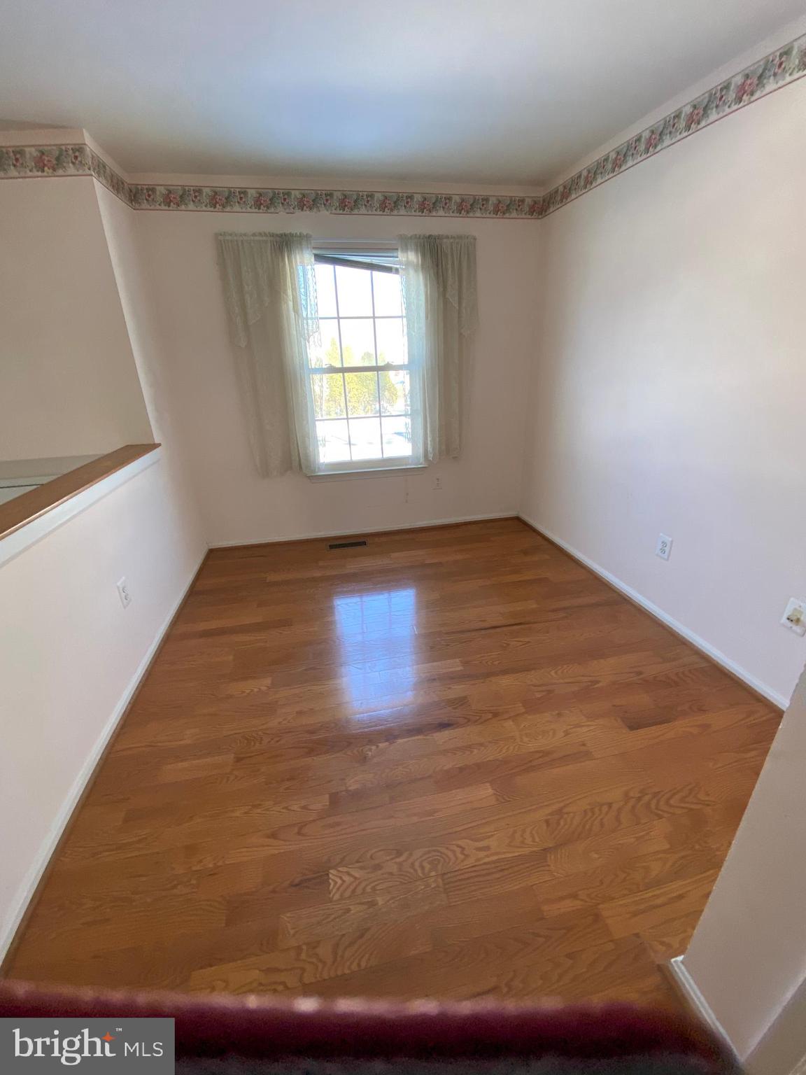 GLENBROOKE WOODS - Residential