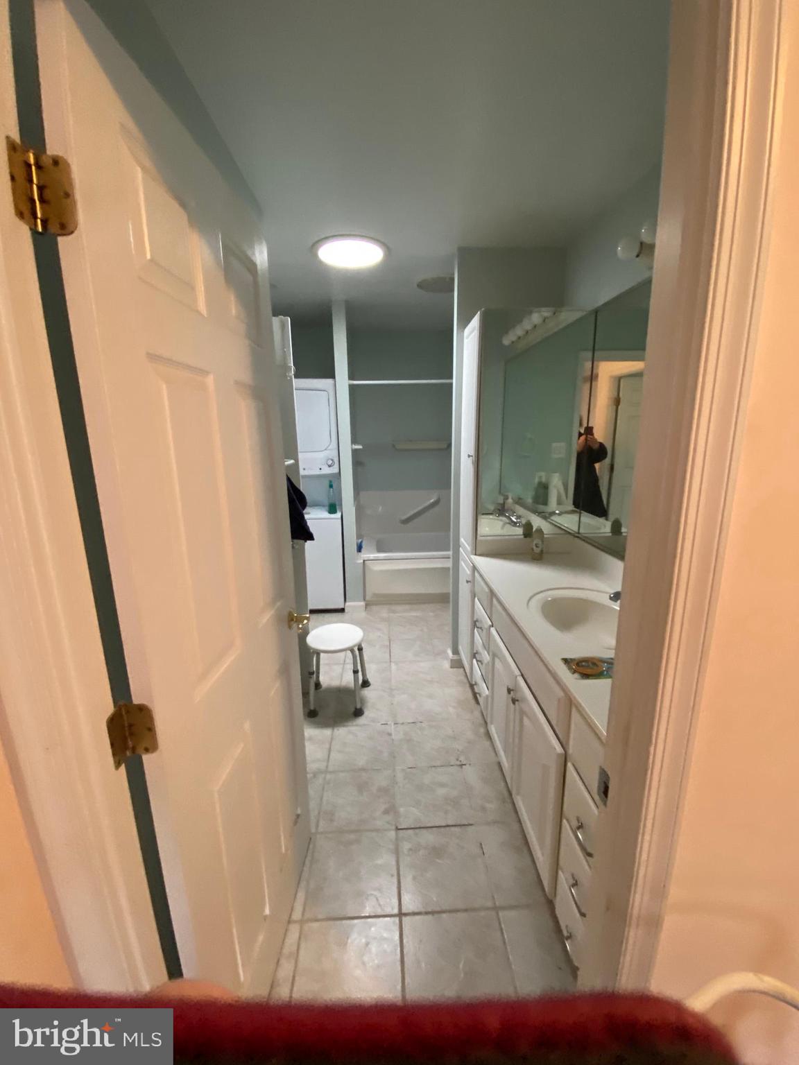 GLENBROOKE WOODS - Residential