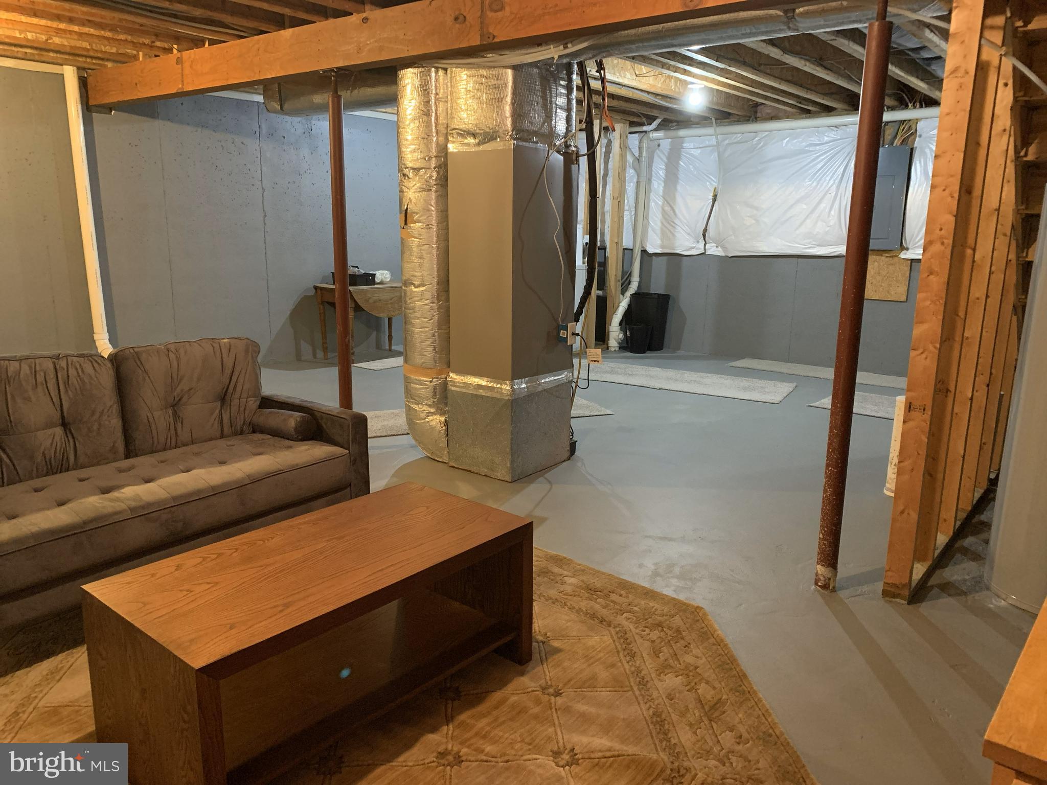 AMBER WOODS - Residential