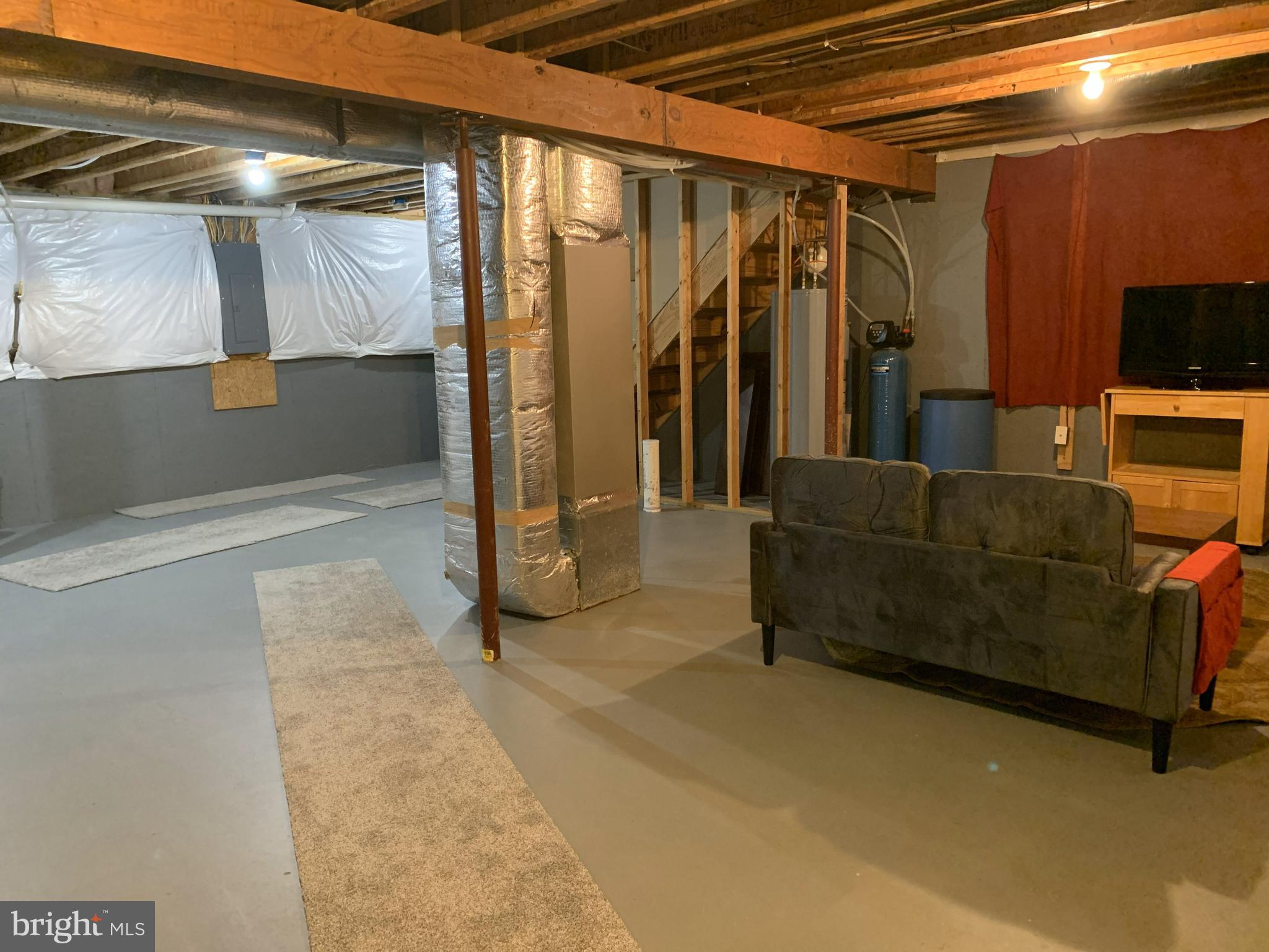 AMBER WOODS - Residential