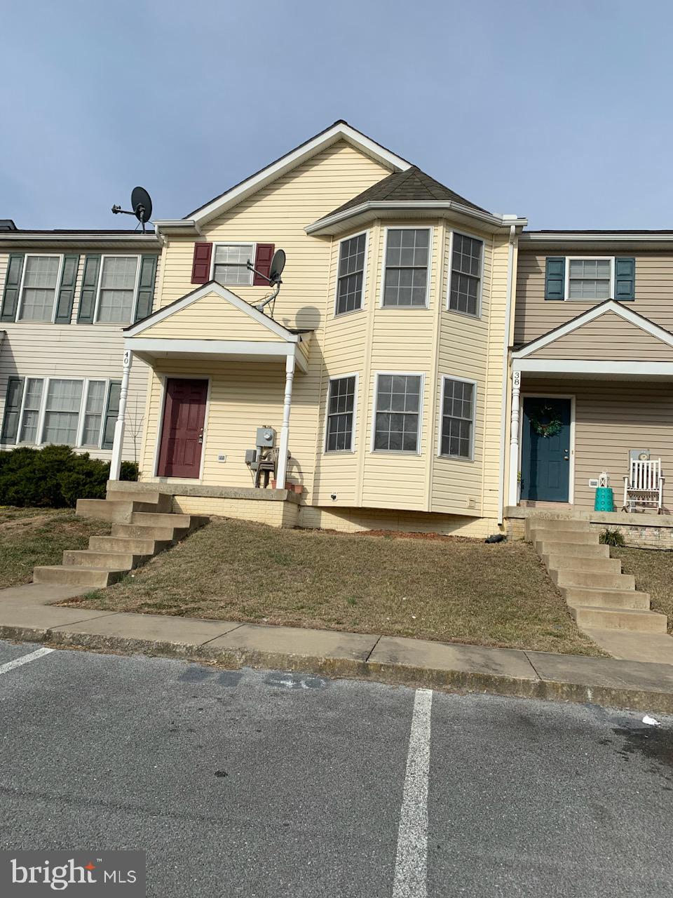 AMBER WOODS - Residential